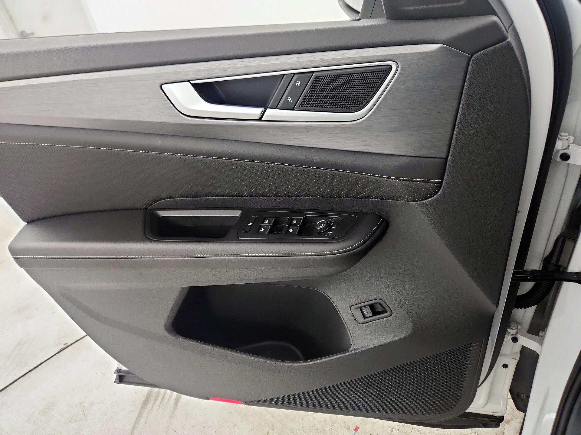 Thumbnail: 2025 Volkswagen Atlas - 12