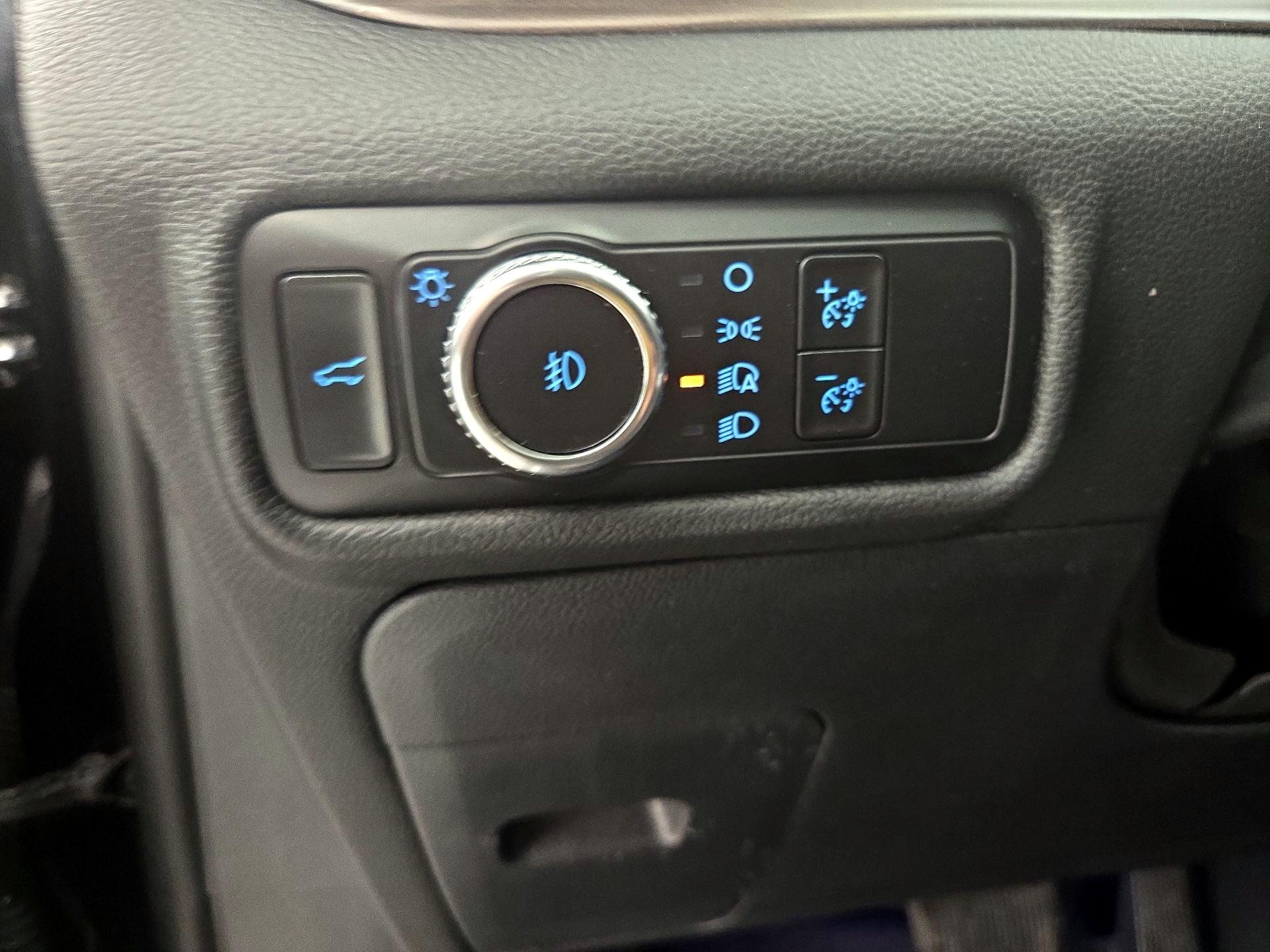 Thumbnail: 2023 Ford Explorer - 13