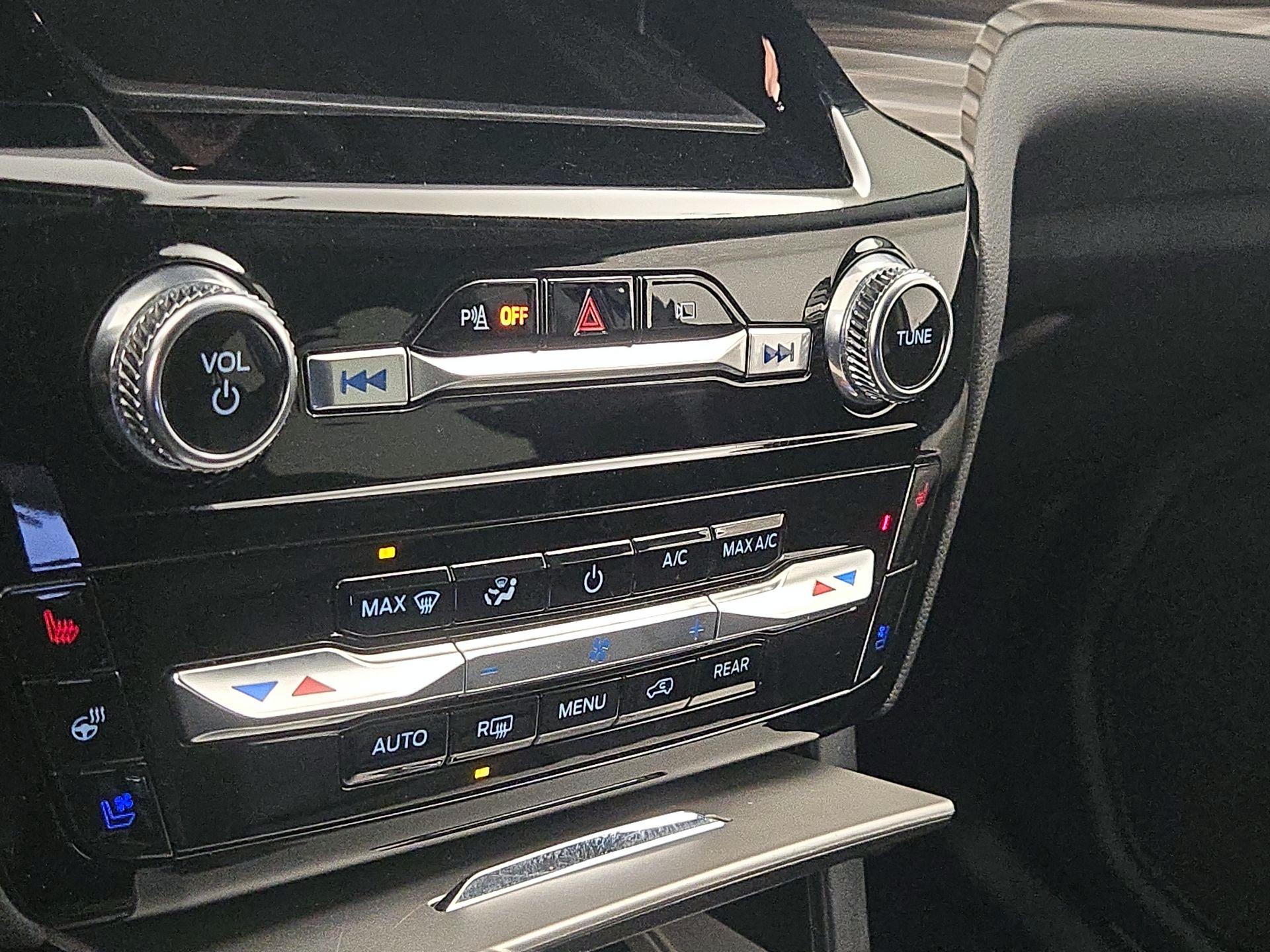 Thumbnail: 2023 Ford Explorer - 17