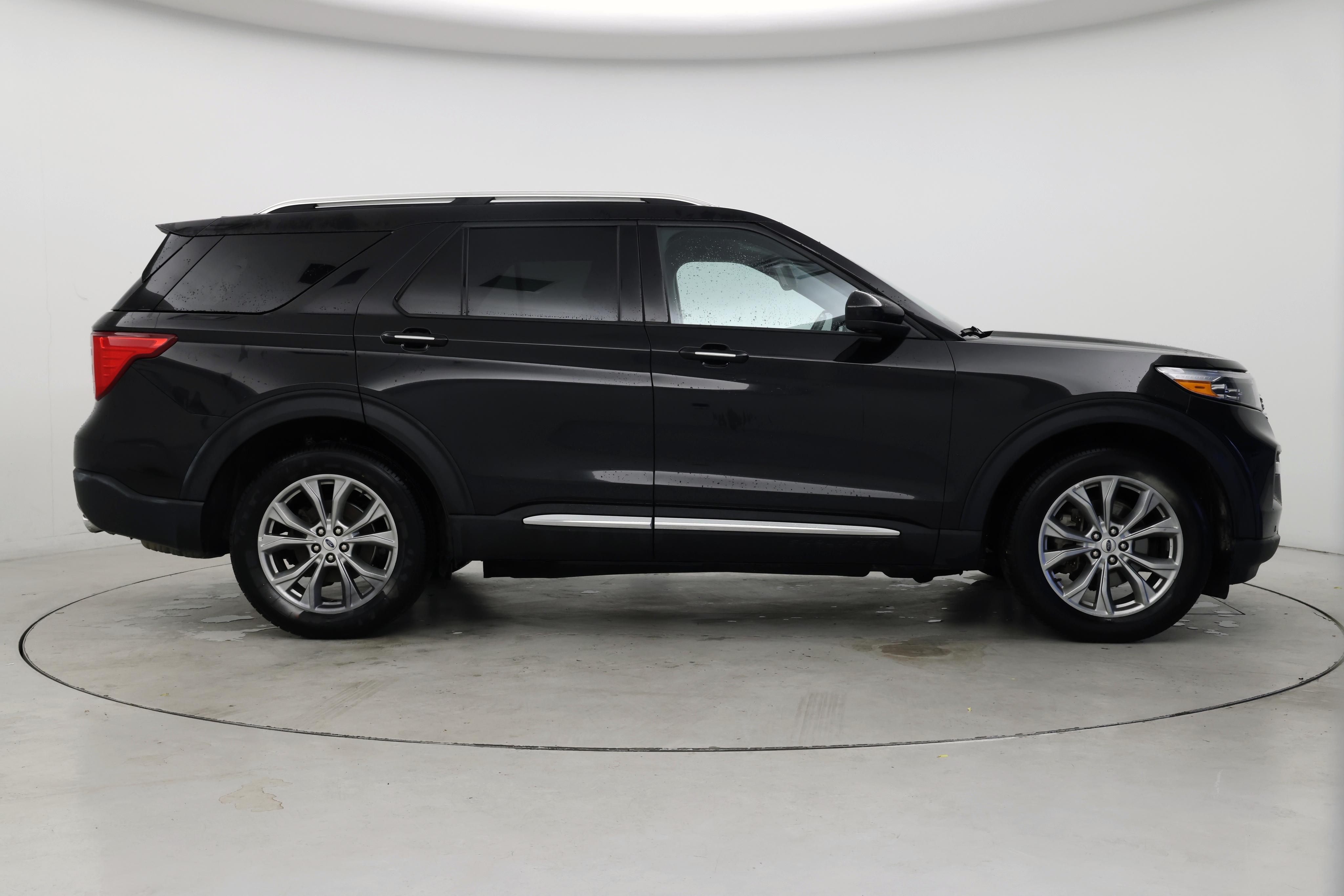 Thumbnail: 2023 Ford Explorer - 7