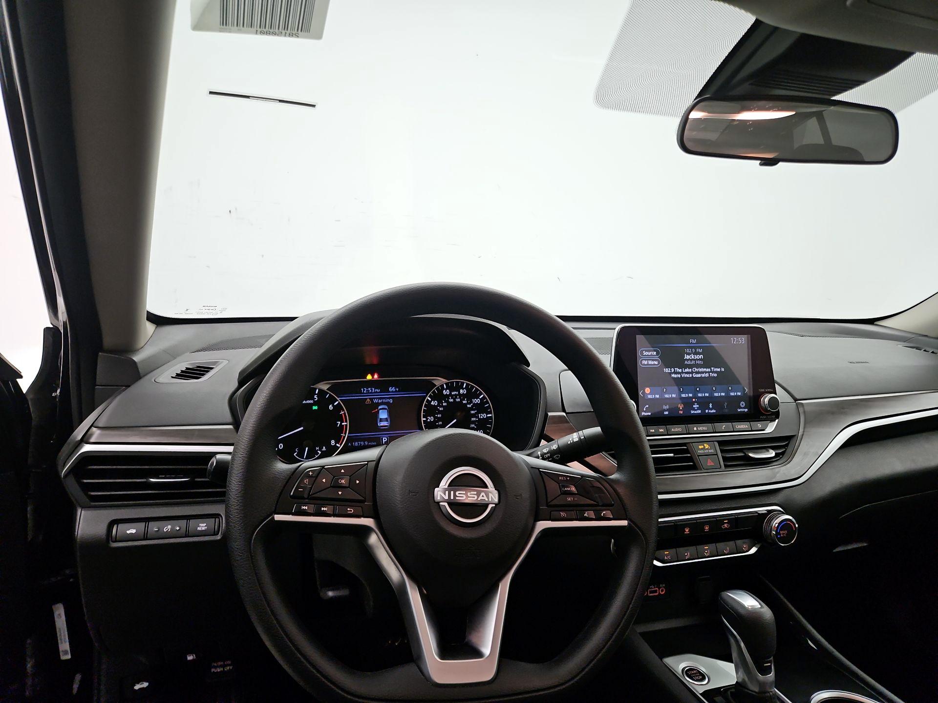 Thumbnail: 2024 Nissan Altima - 10