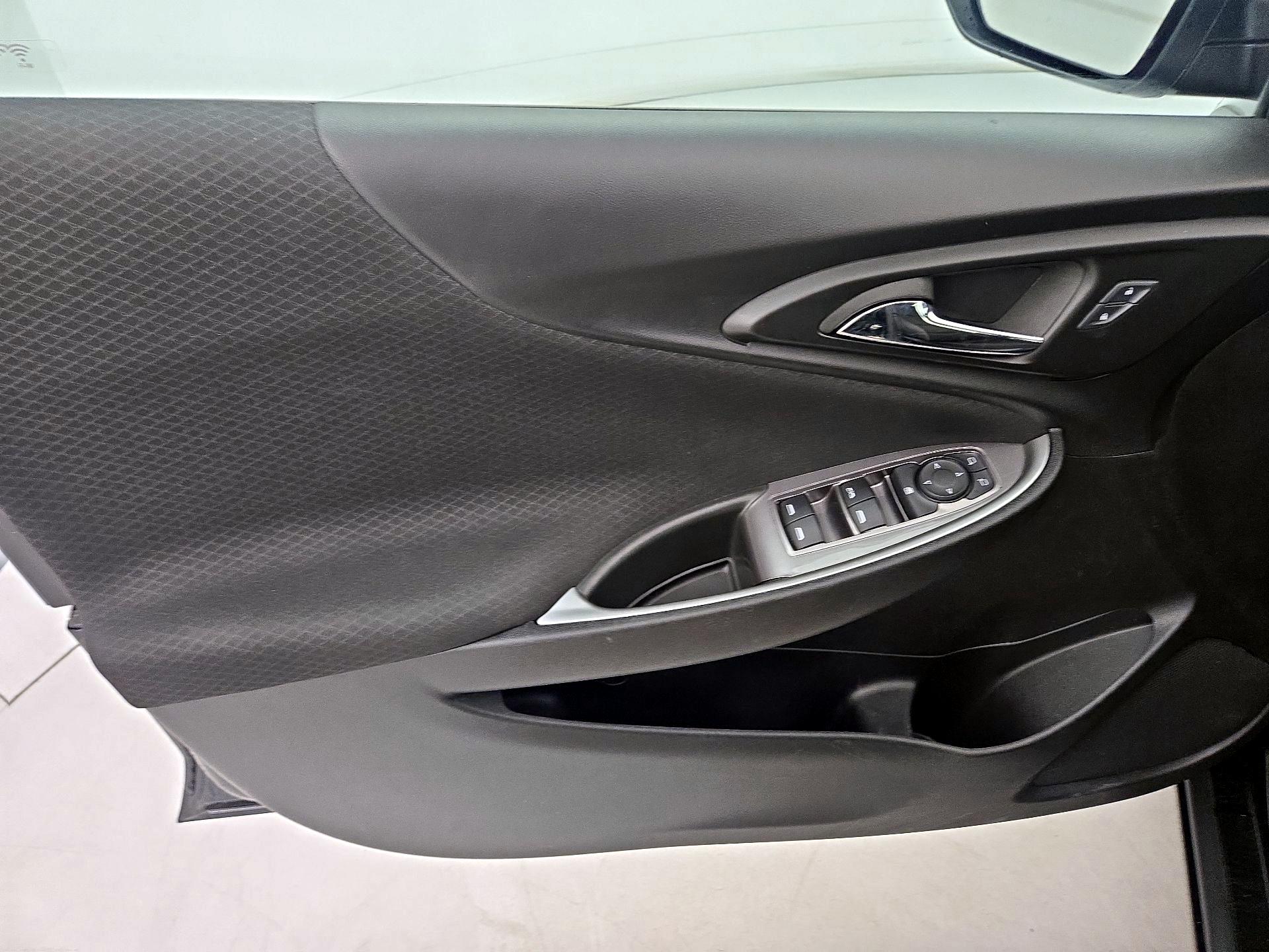 Thumbnail: 2024 Chevrolet Malibu - 12