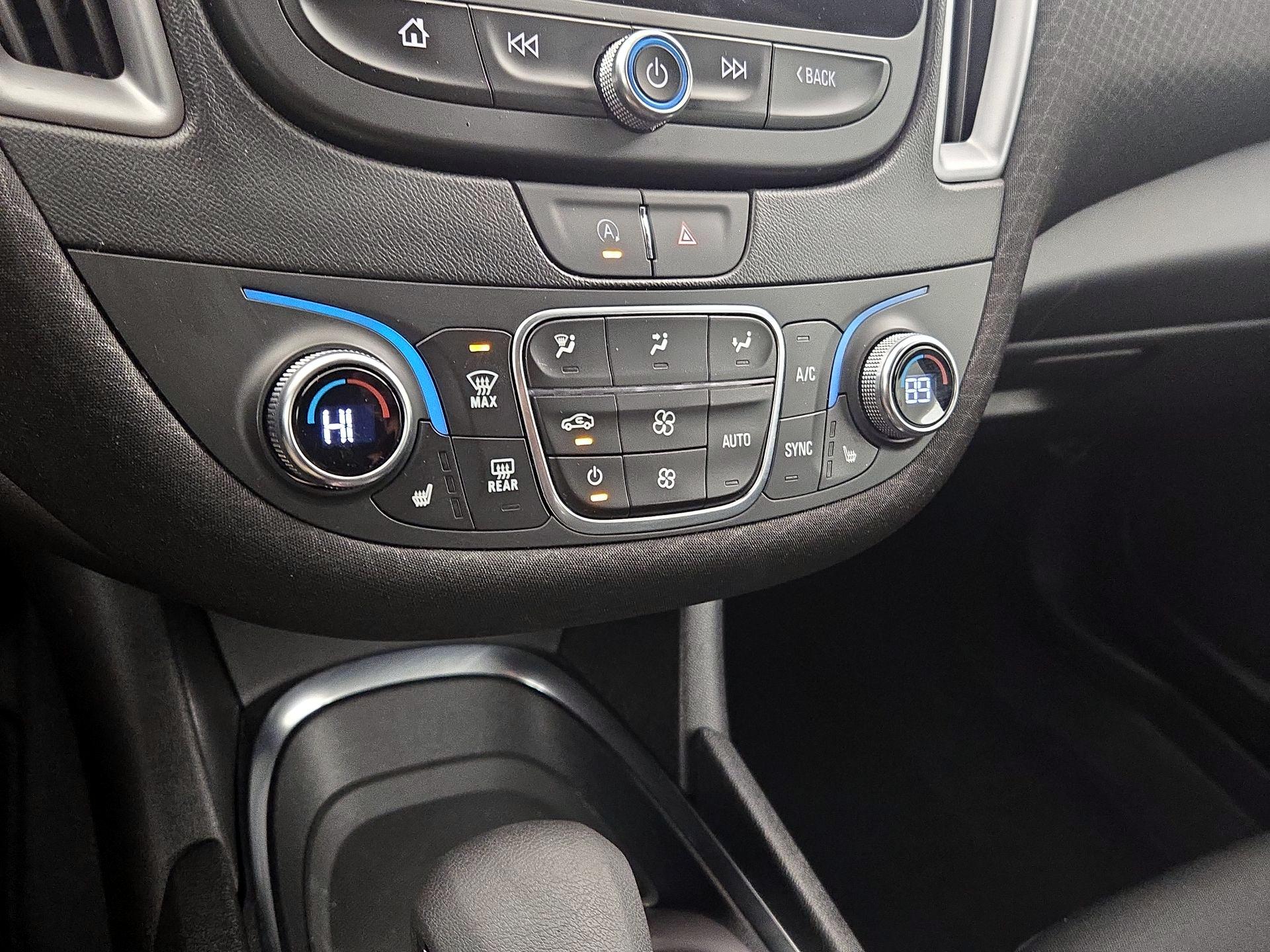 Thumbnail: 2024 Chevrolet Malibu - 16