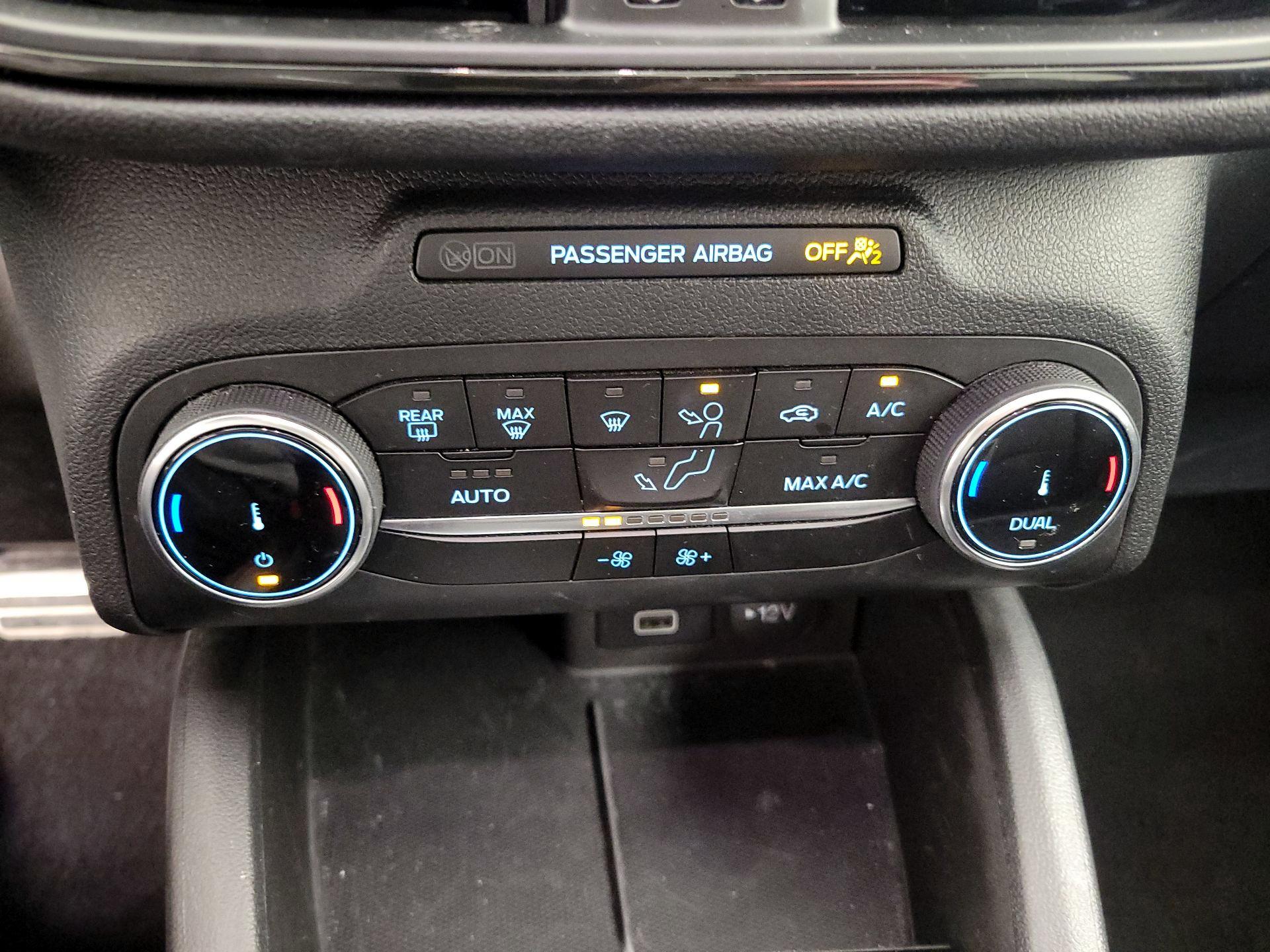 Thumbnail: 2024 Ford Escape - 17