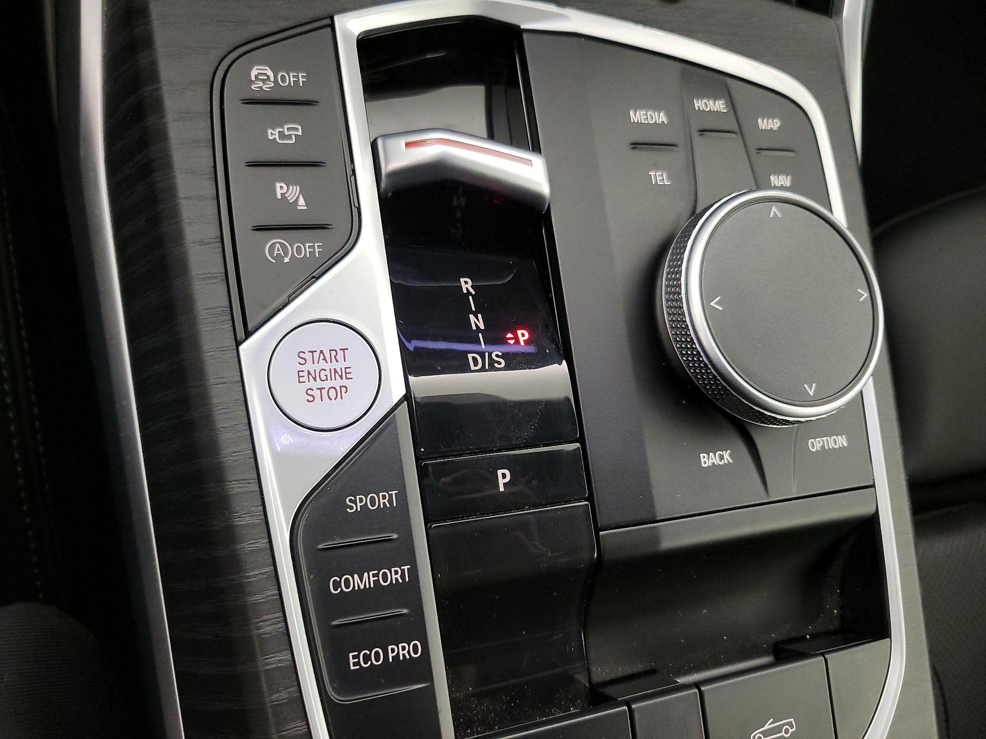 Thumbnail: 2025 BMW 4 Series - 18