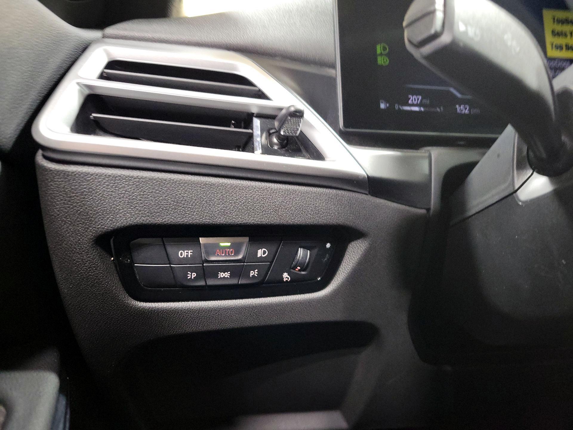 Thumbnail: 2025 BMW 3 Series - 13