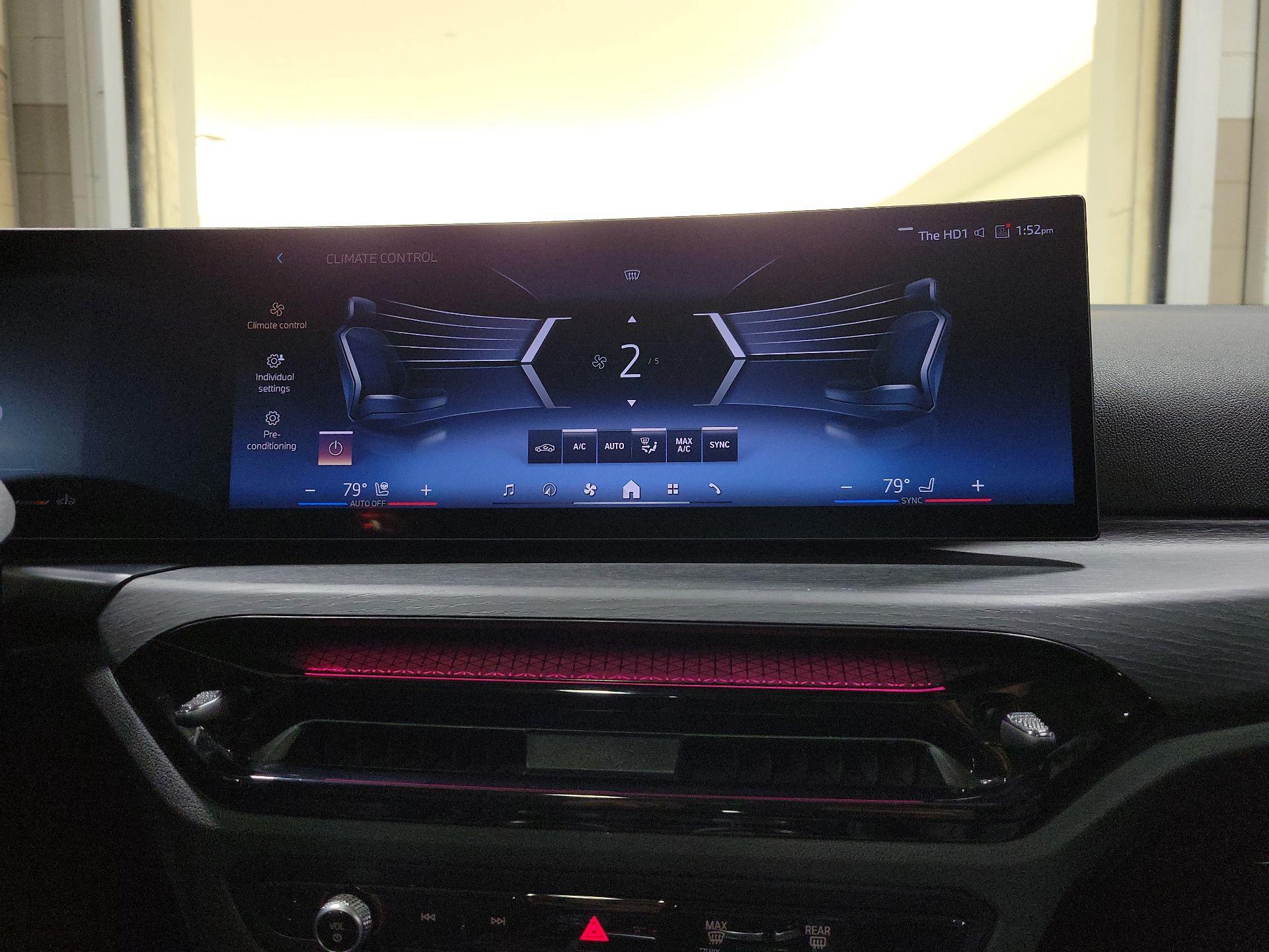 Thumbnail: 2025 BMW 3 Series - 16