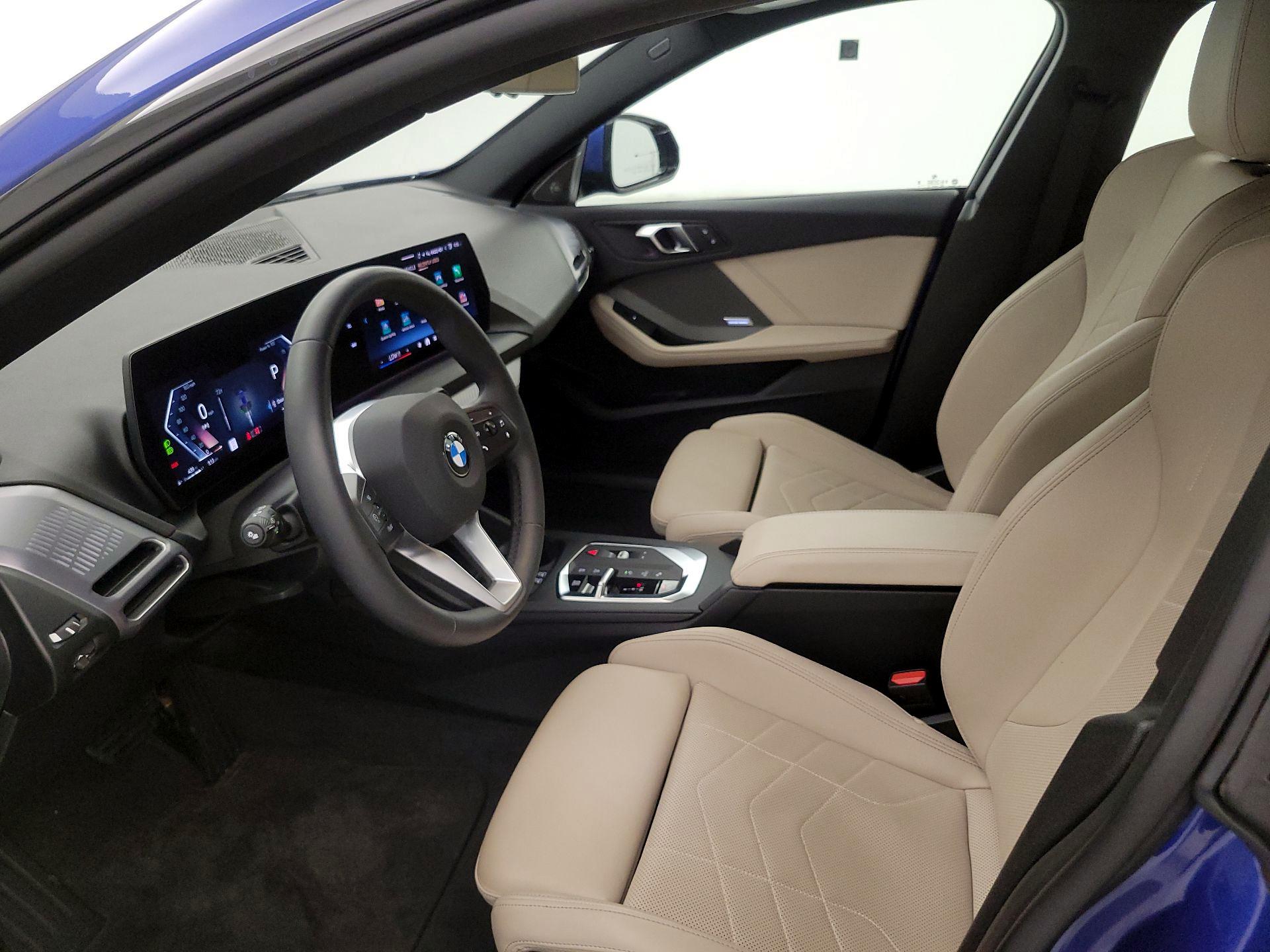 Thumbnail: 2025 BMW 2 Series - 11