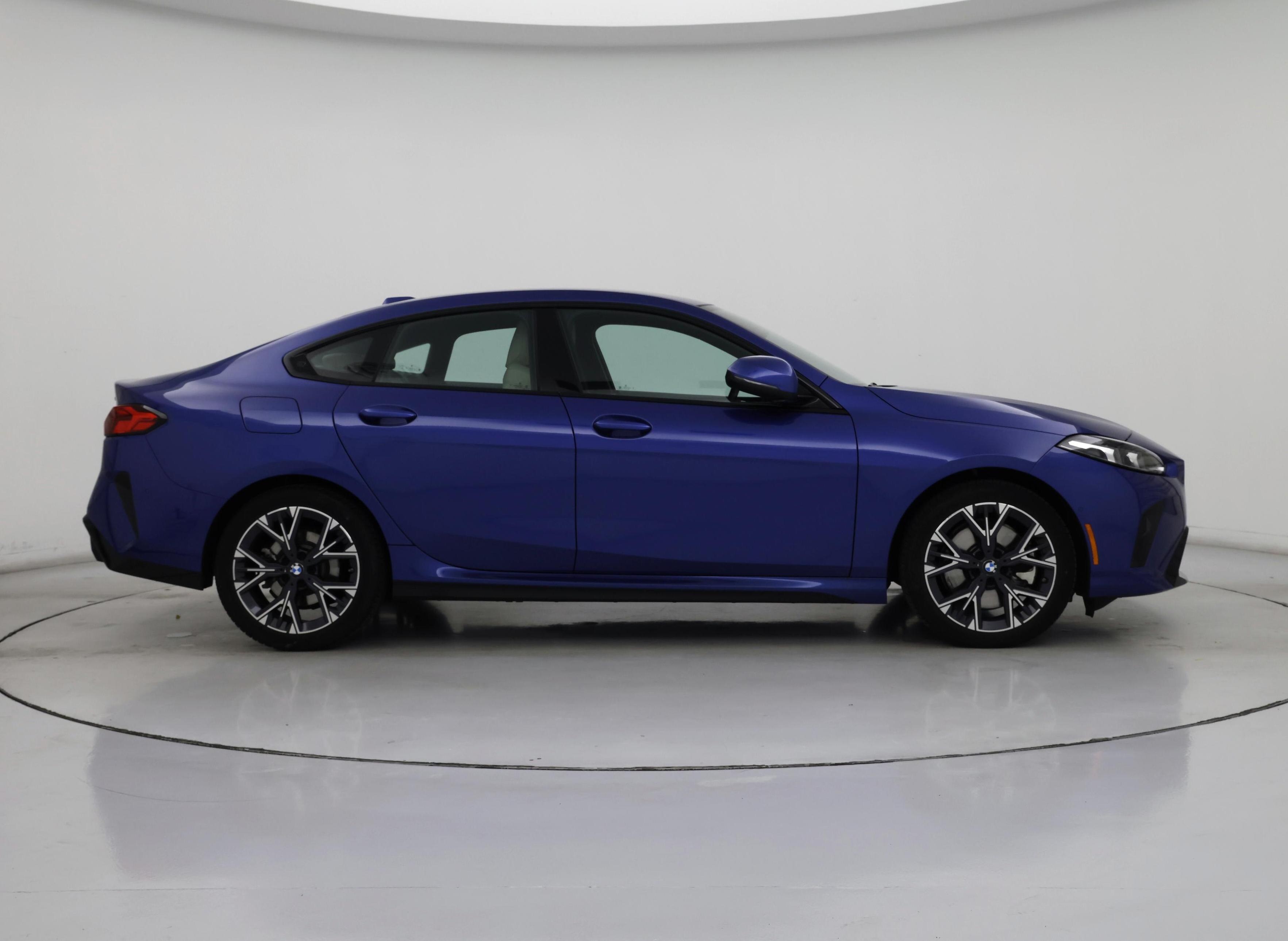 Thumbnail: 2025 BMW 2 Series - 7