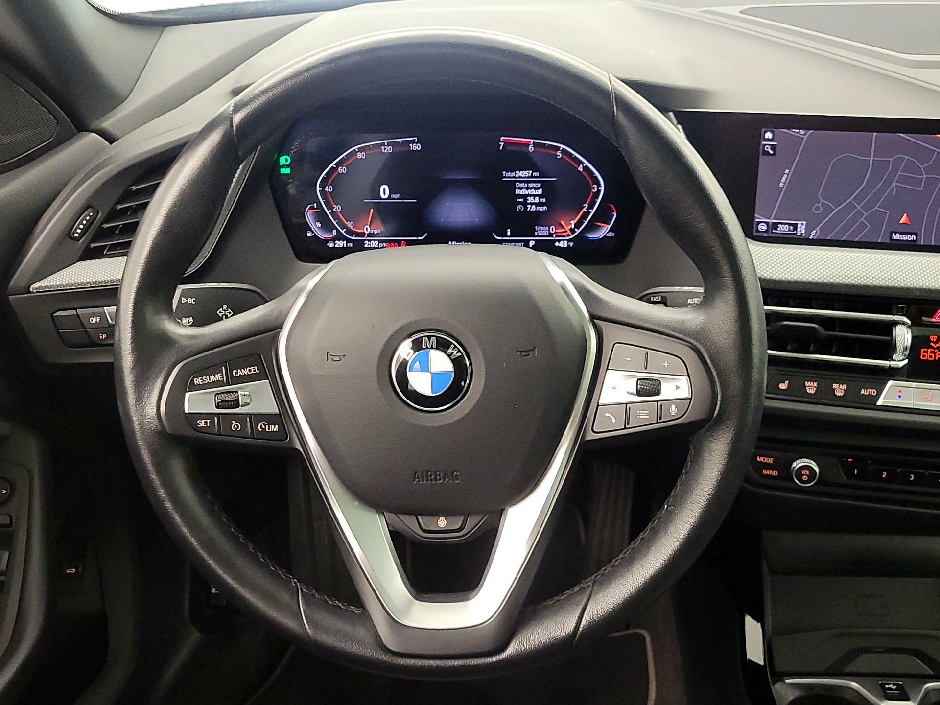 Thumbnail: 2024 BMW 2 Series - 10