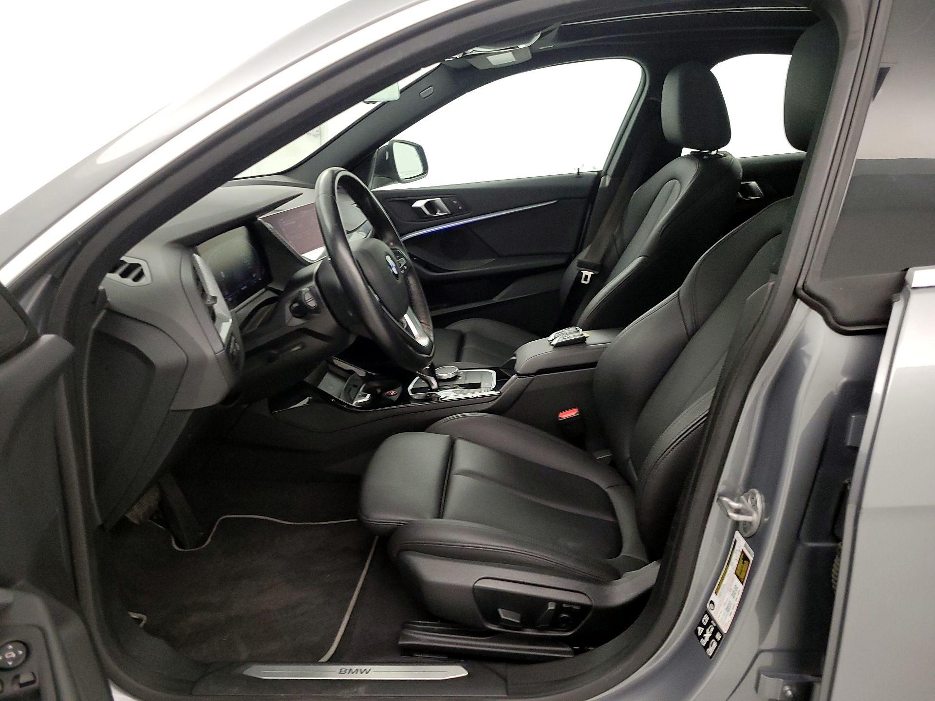 Thumbnail: 2024 BMW 2 Series - 11