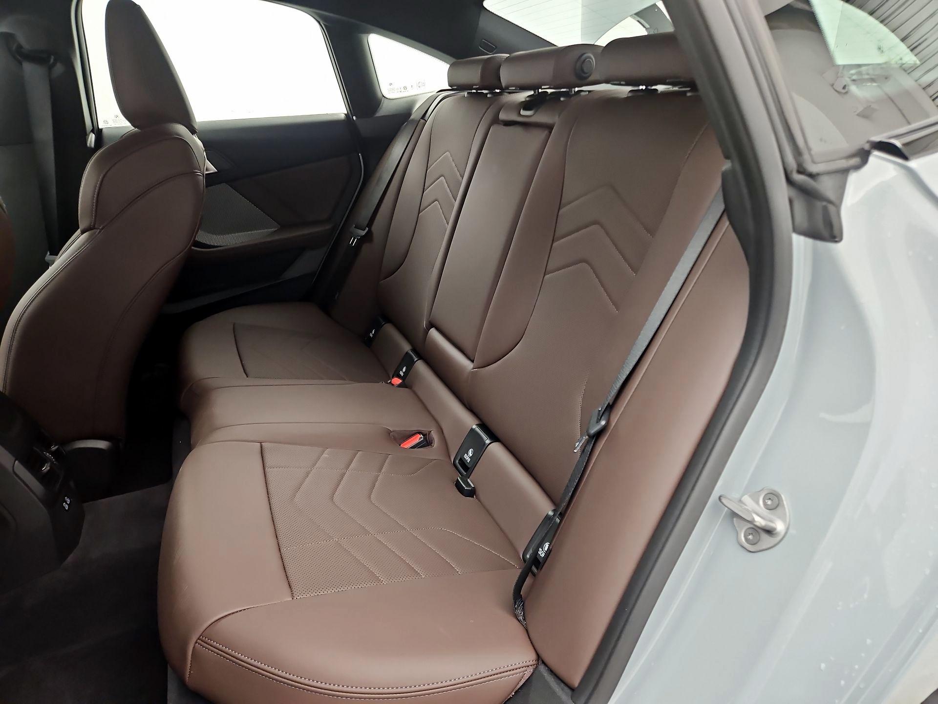 Thumbnail: 2025 BMW 2 Series - 19