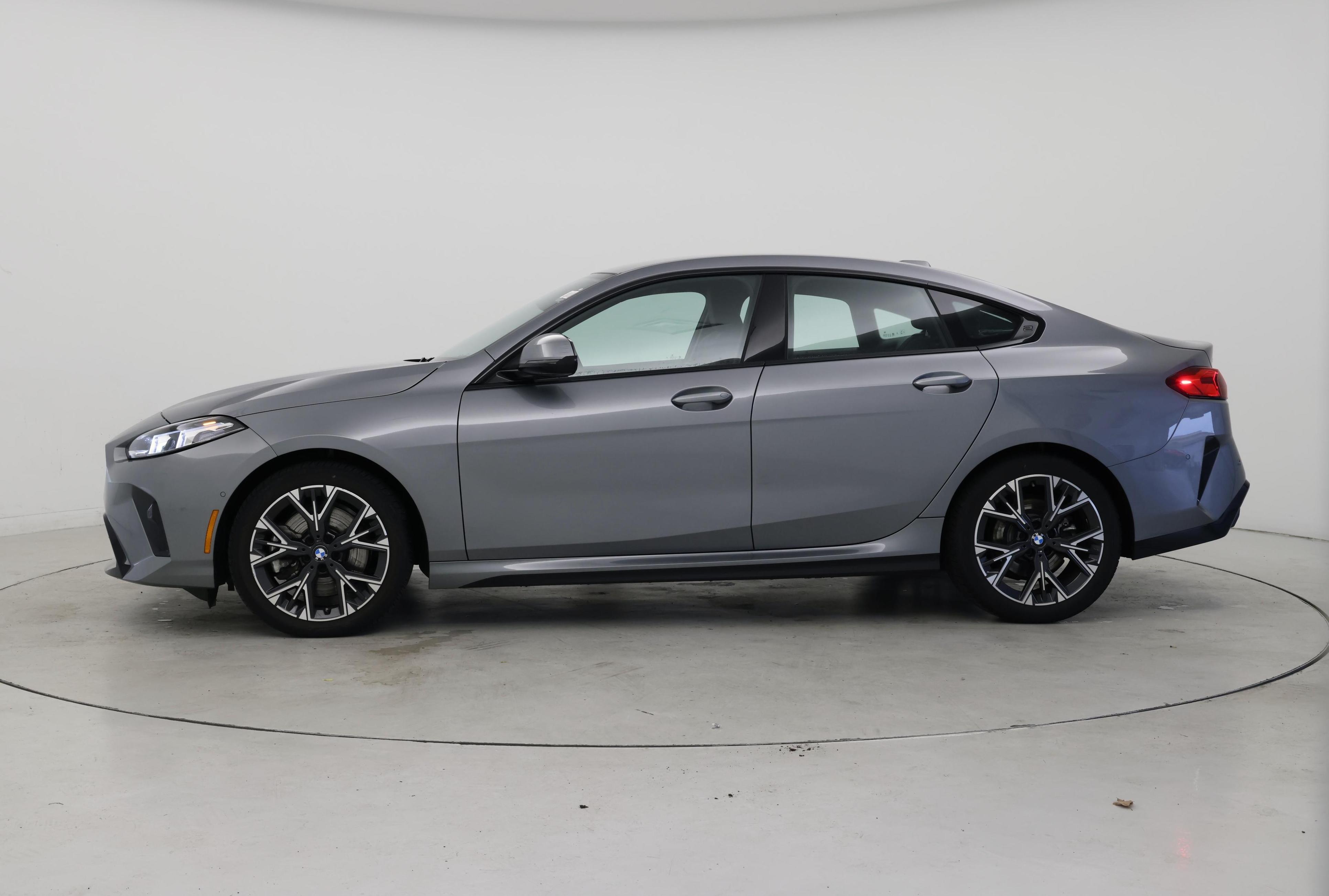 Thumbnail: 2025 BMW 2 Series - 3