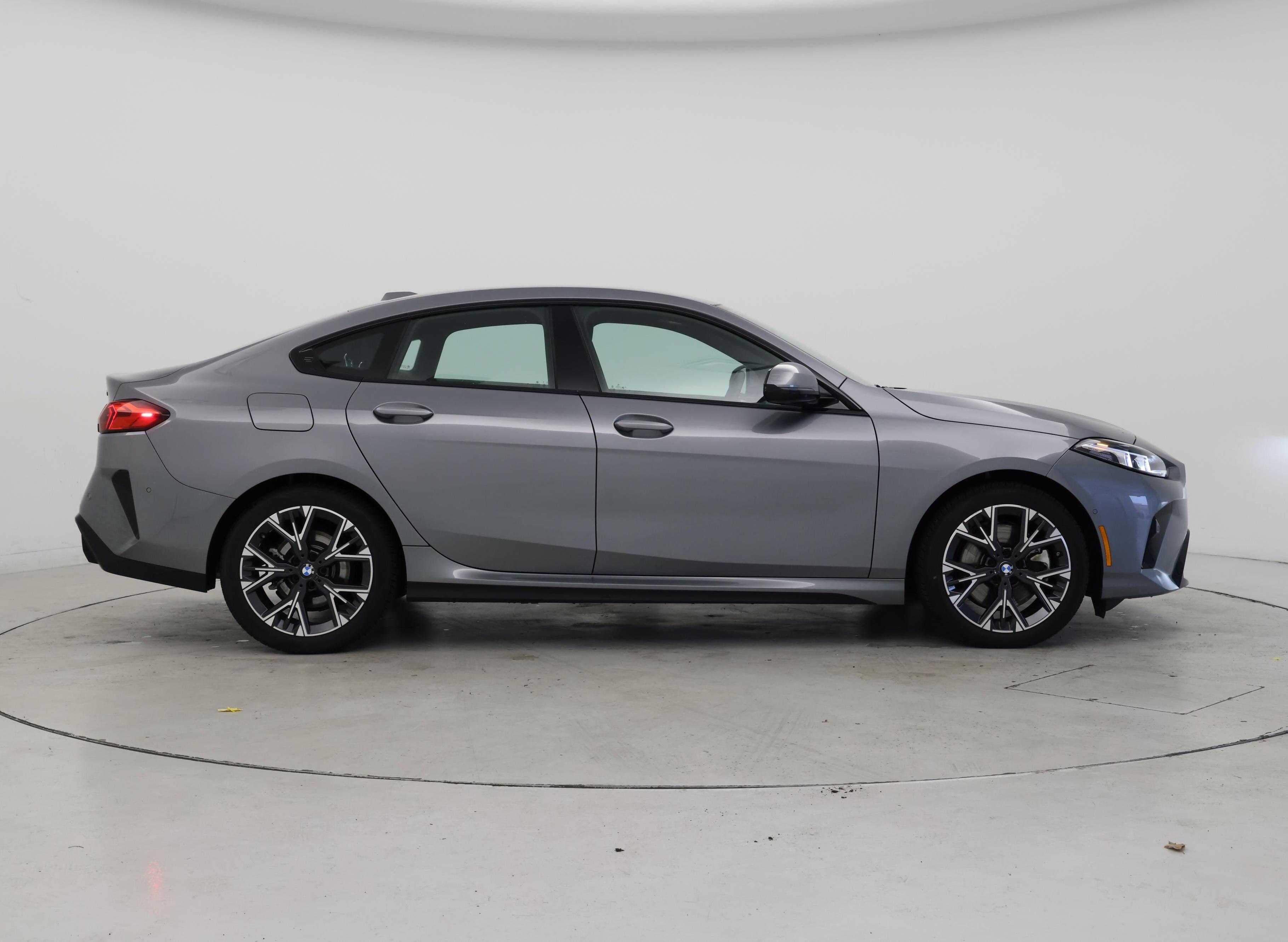 Thumbnail: 2025 BMW 2 Series - 7