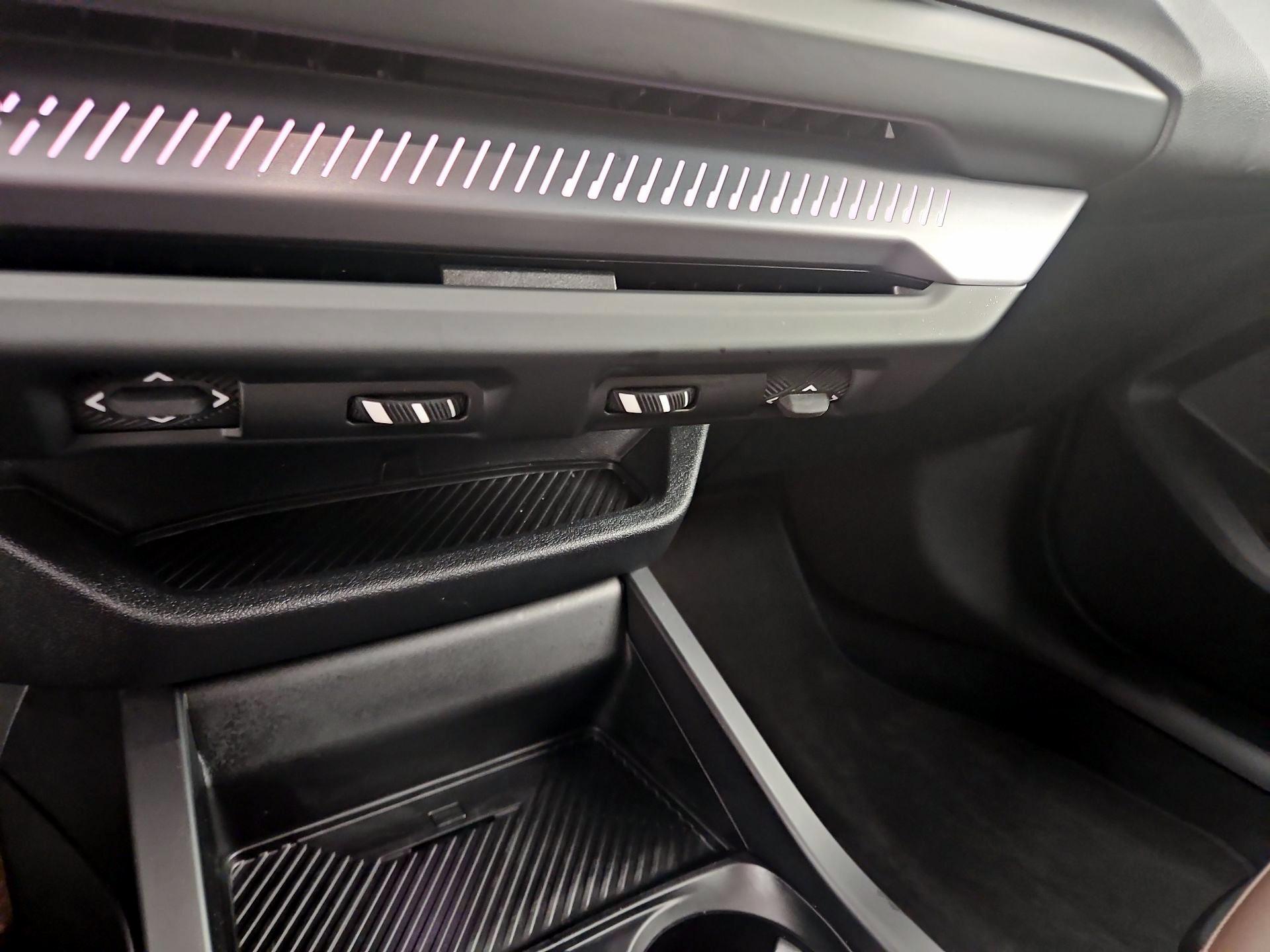 Thumbnail: 2025 BMW 2 Series - 15