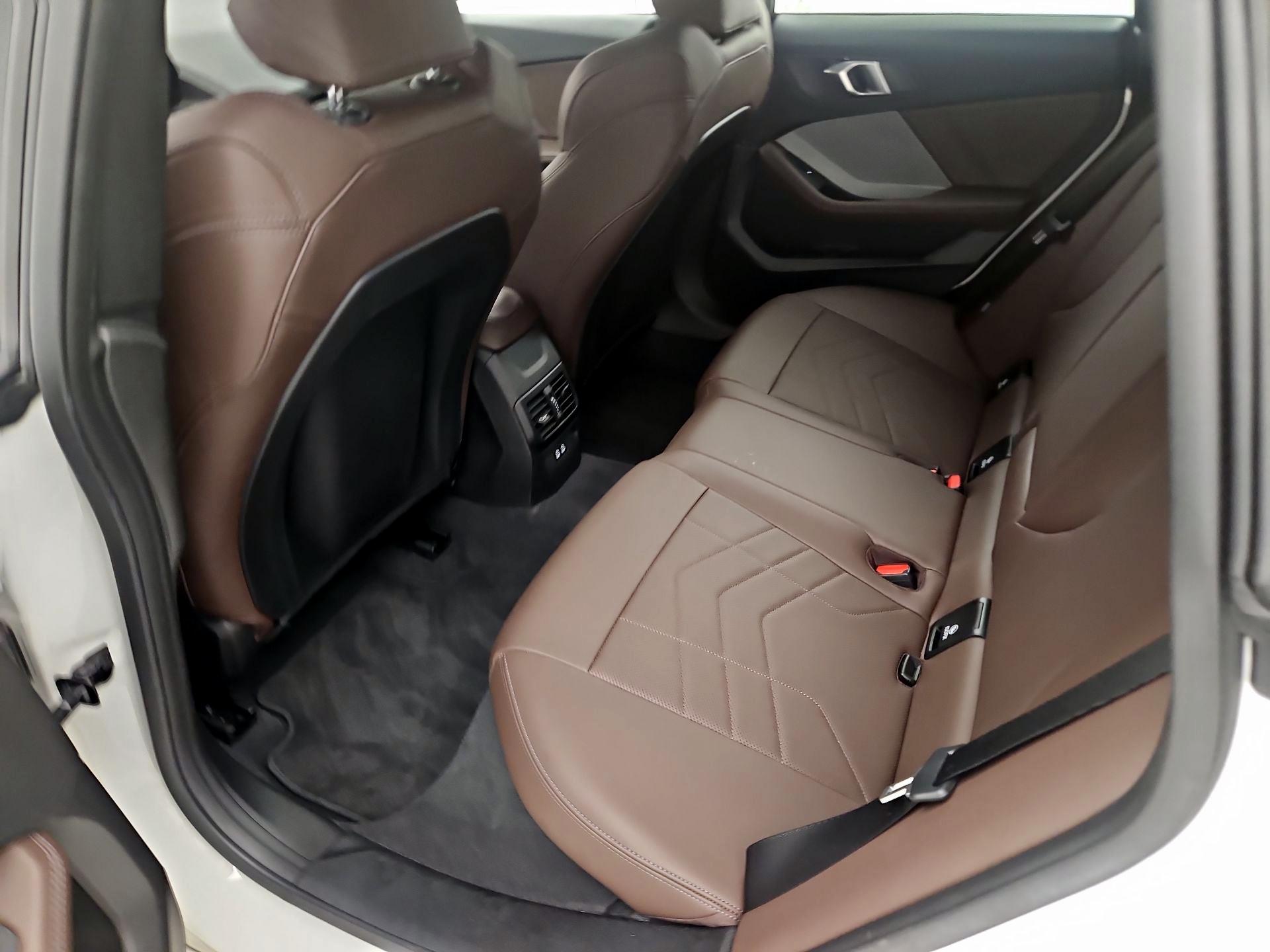 Thumbnail: 2025 BMW 2 Series - 18