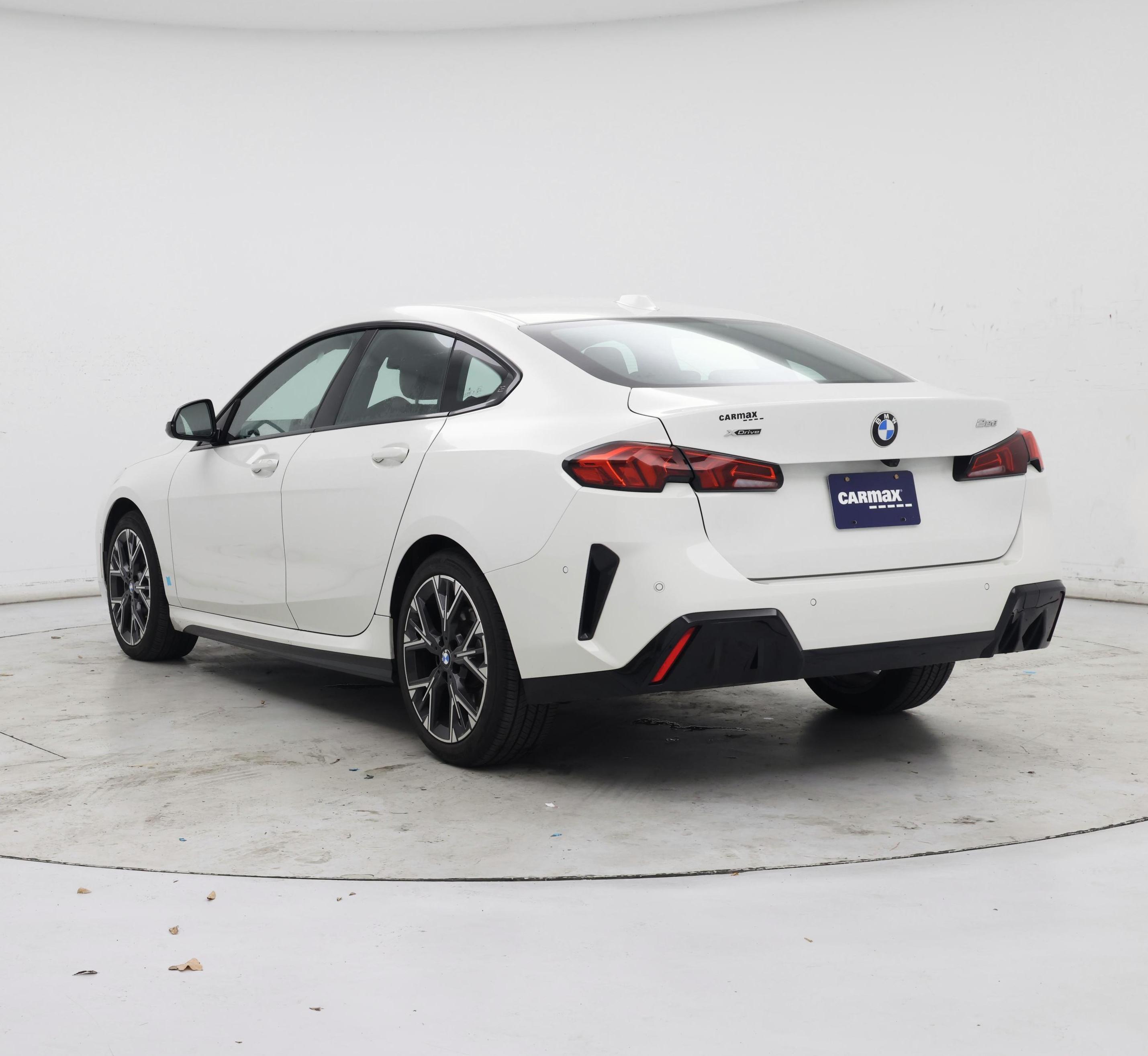 Thumbnail: 2025 BMW 2 Series - 2