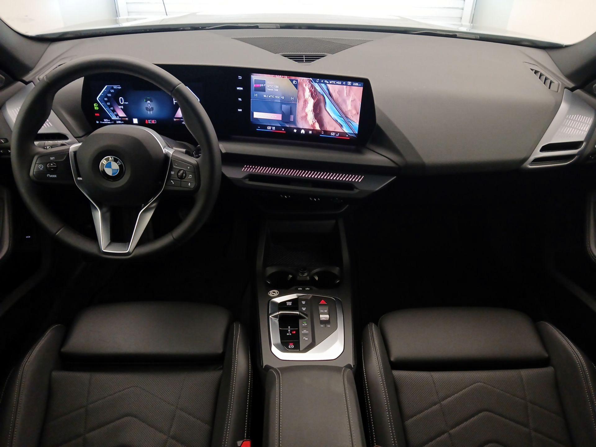 Thumbnail: 2025 BMW 2 Series - 9