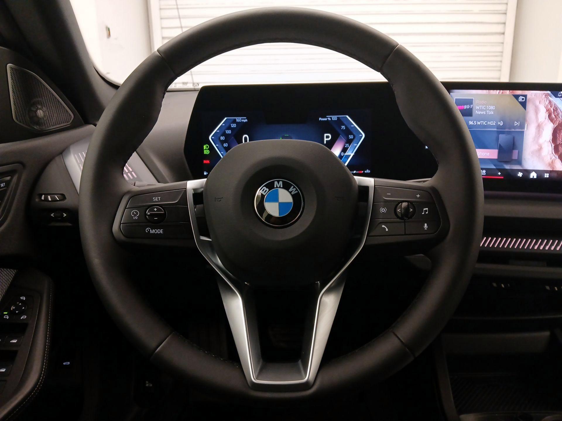 Thumbnail: 2025 BMW 2 Series - 10