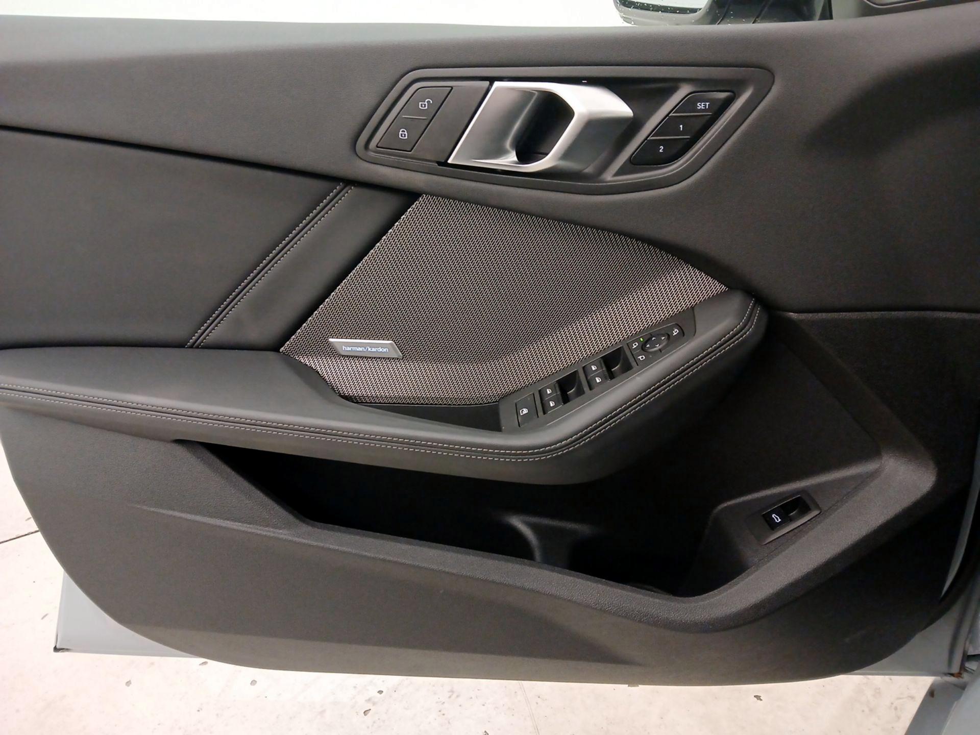 Thumbnail: 2025 BMW 2 Series - 12