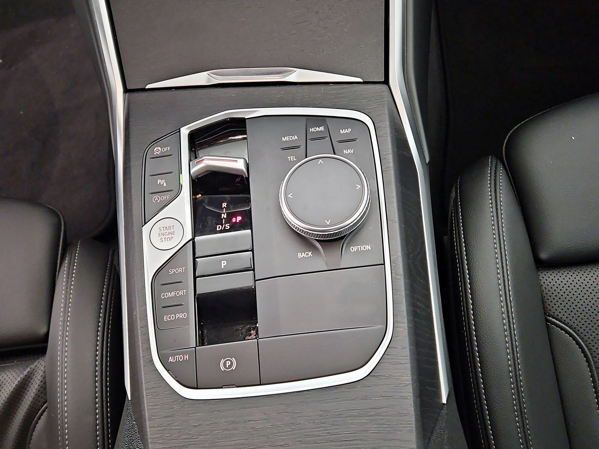 Thumbnail: 2024 BMW 3 Series - 18