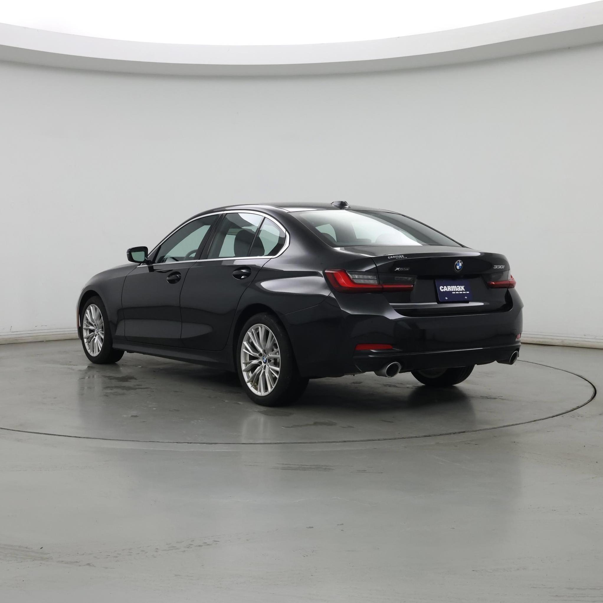 Thumbnail: 2024 BMW 3 Series - 2