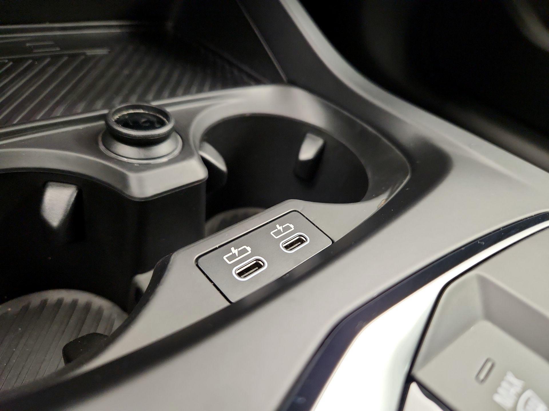 Thumbnail: 2025 BMW 2 Series - 18