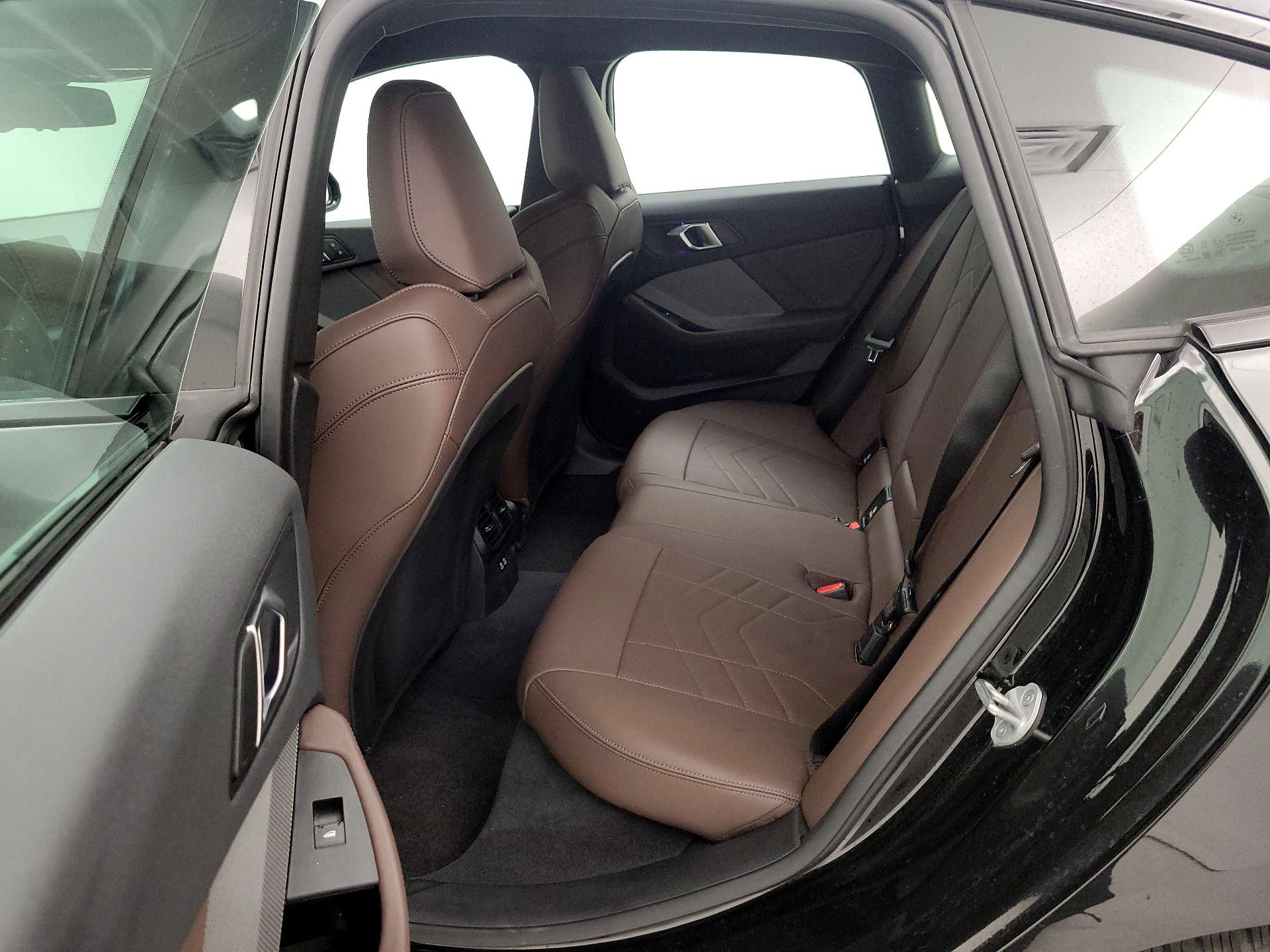 Thumbnail: 2025 BMW 2 Series - 18