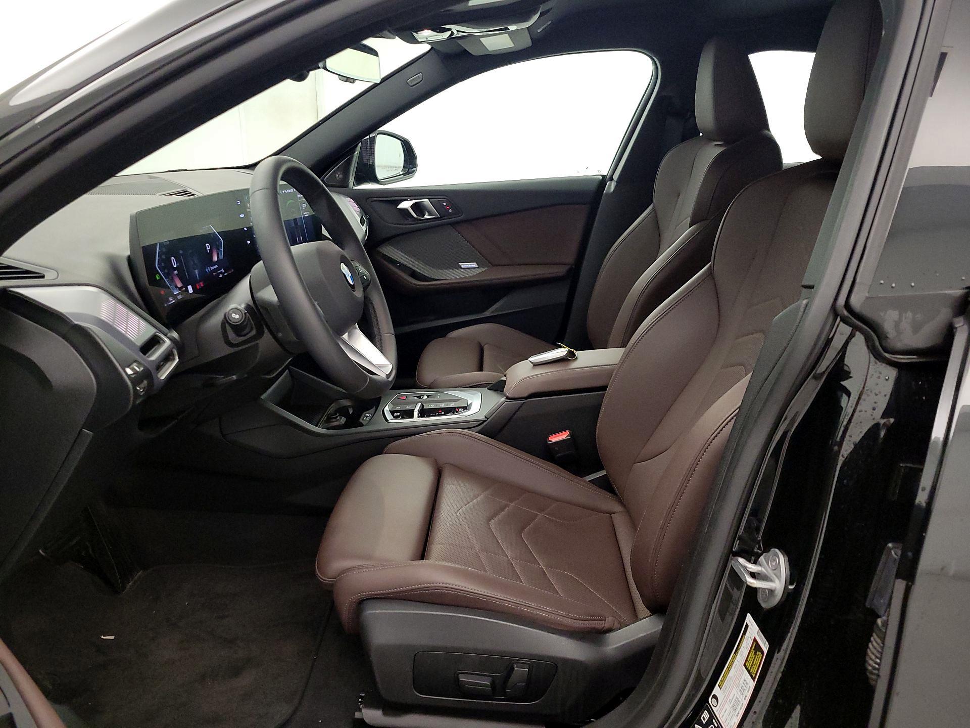 Thumbnail: 2025 BMW 2 Series - 11