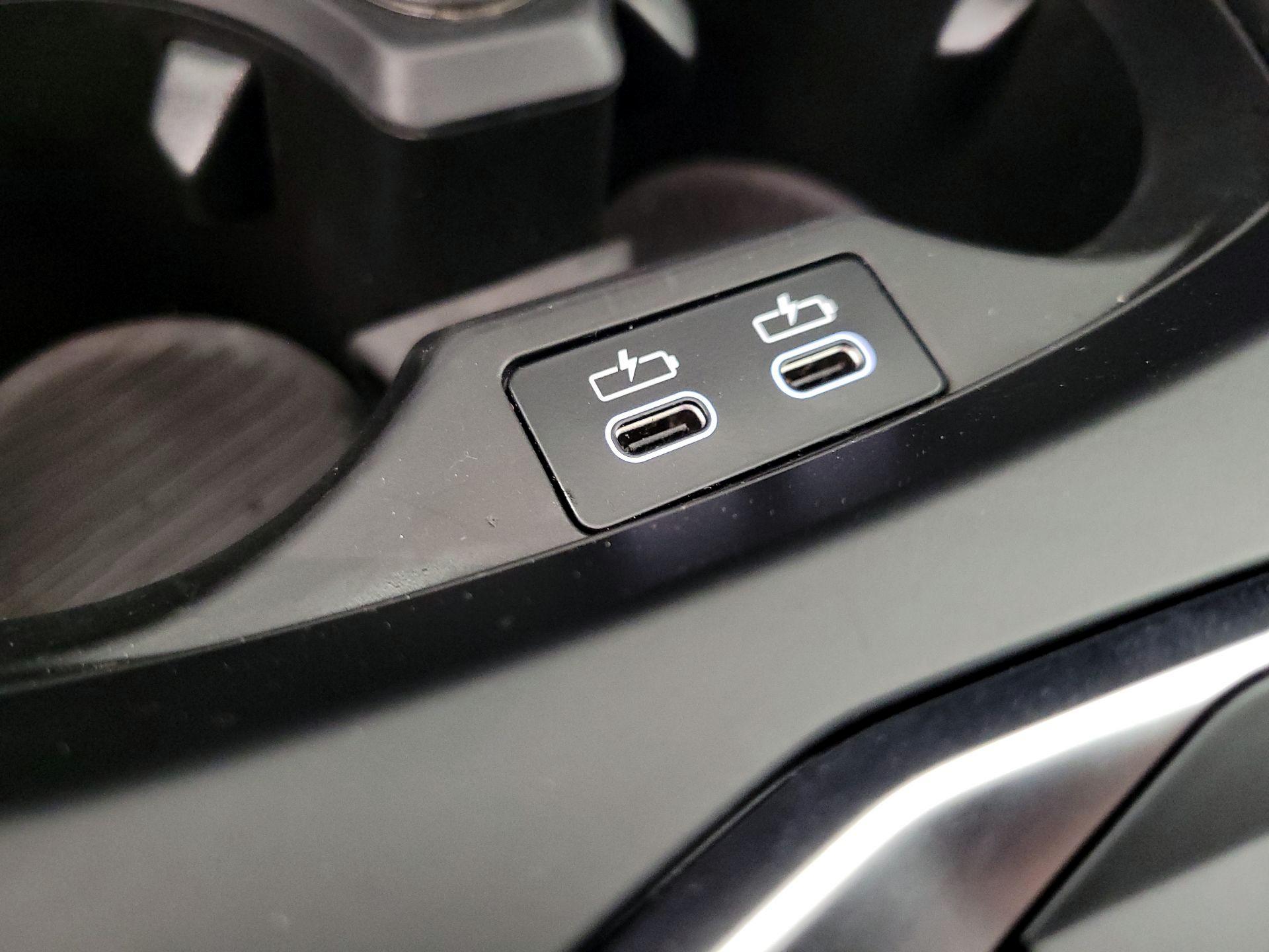 Thumbnail: 2025 BMW 2 Series - 17