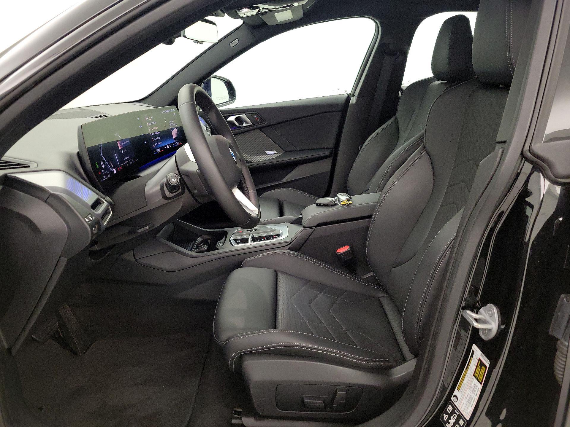 Thumbnail: 2025 BMW 2 Series - 11