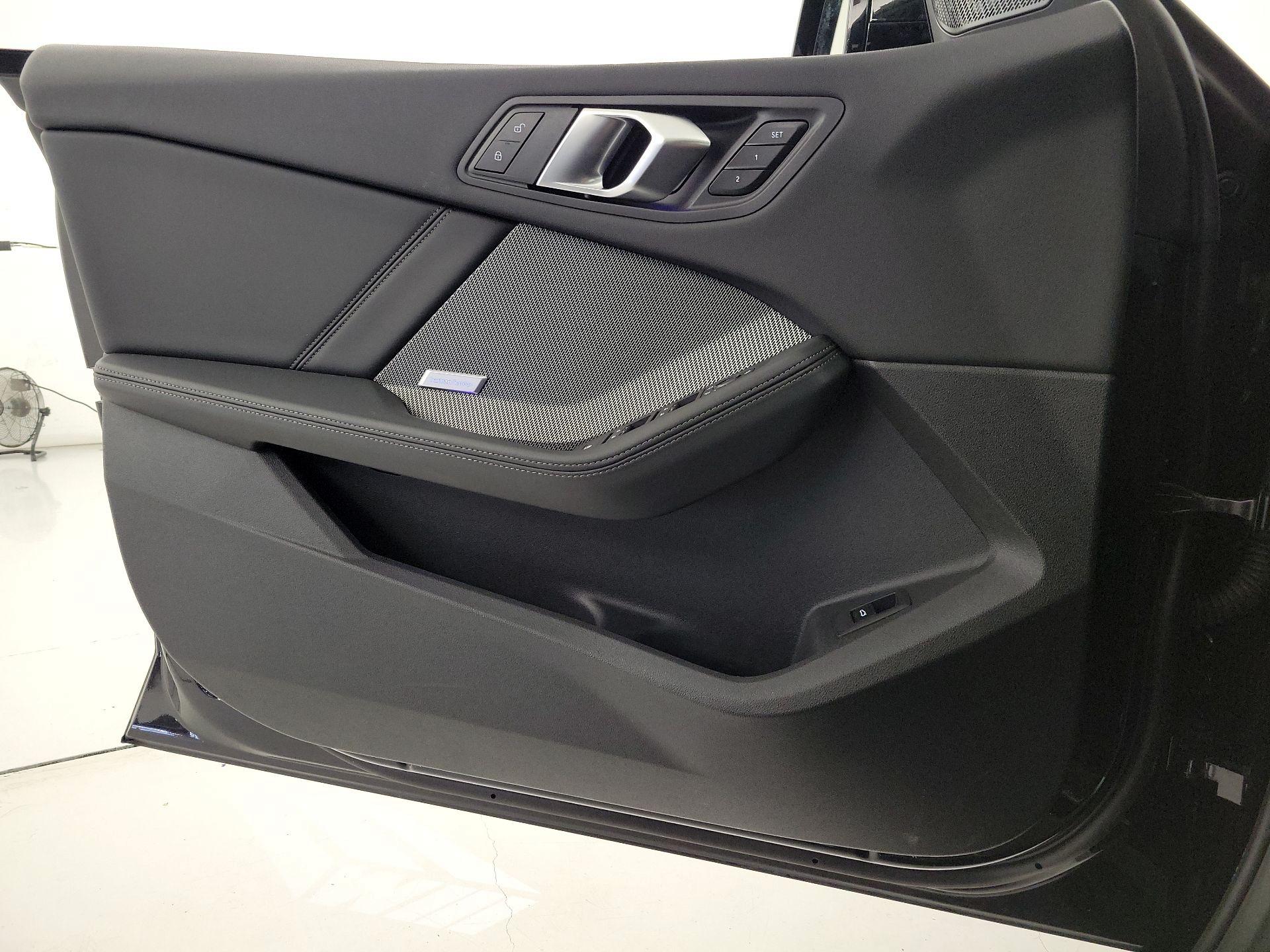 Thumbnail: 2025 BMW 2 Series - 12