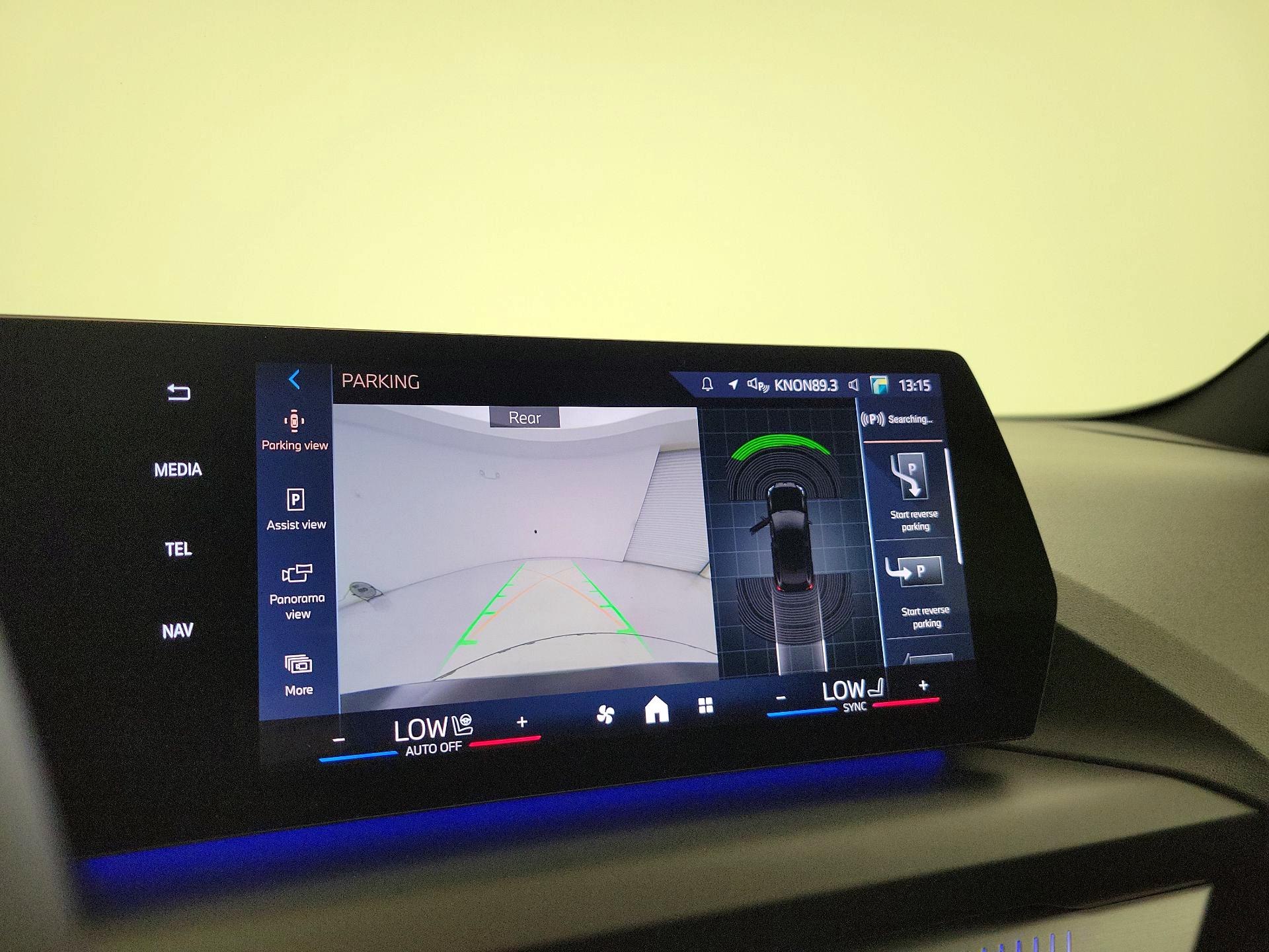 Thumbnail: 2025 BMW 2 Series - 13