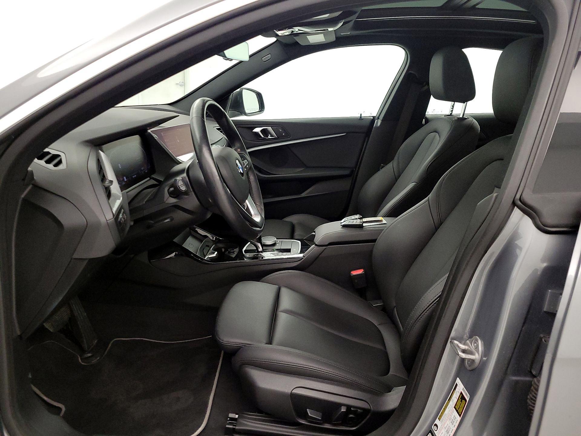 Thumbnail: 2024 BMW 2 Series - 11