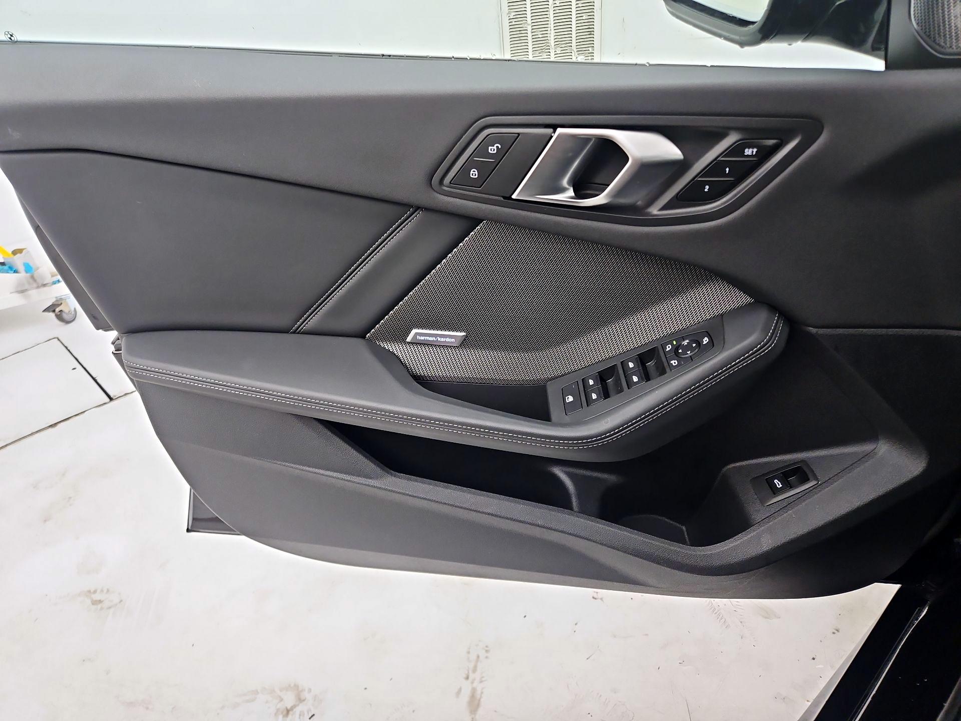 Thumbnail: 2025 BMW 2 Series - 12