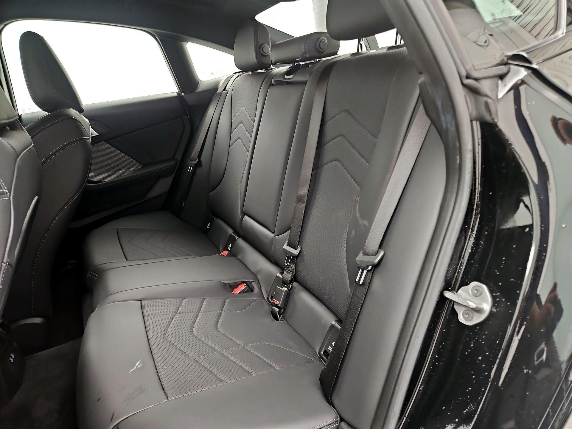 Thumbnail: 2025 BMW 2 Series - 18