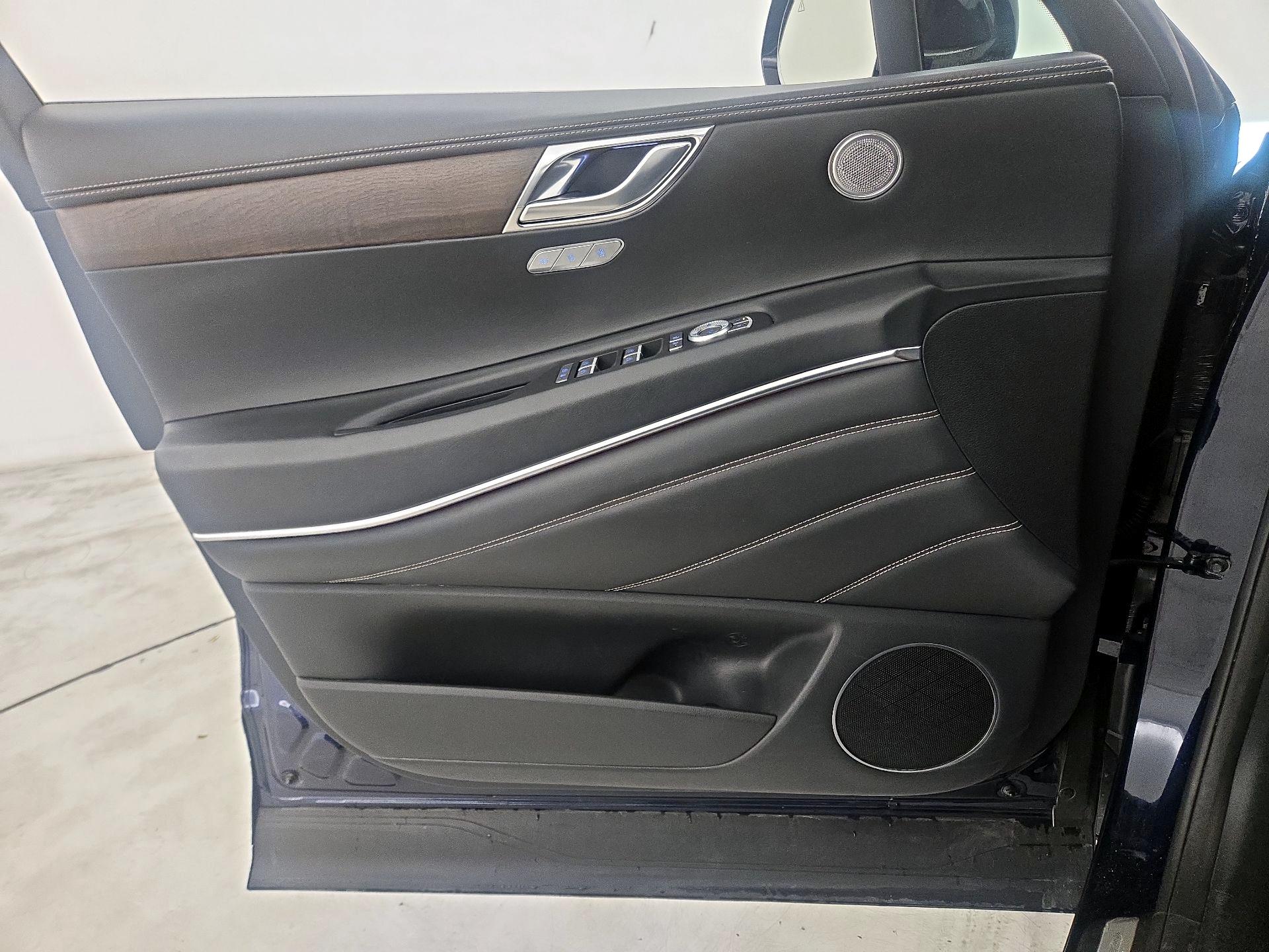 Thumbnail: 2024 Genesis GV80 - 12