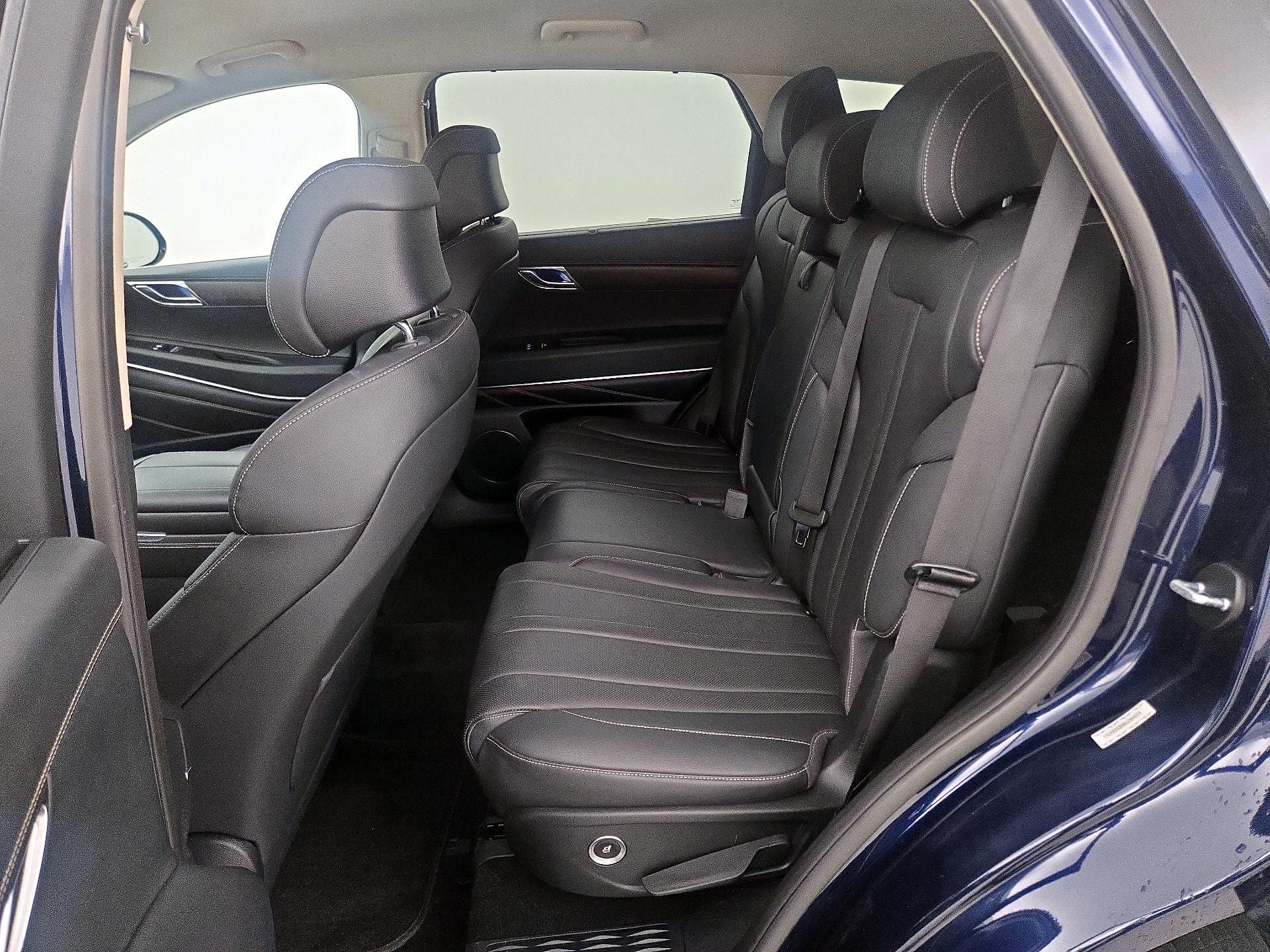 Thumbnail: 2024 Genesis GV80 - 20