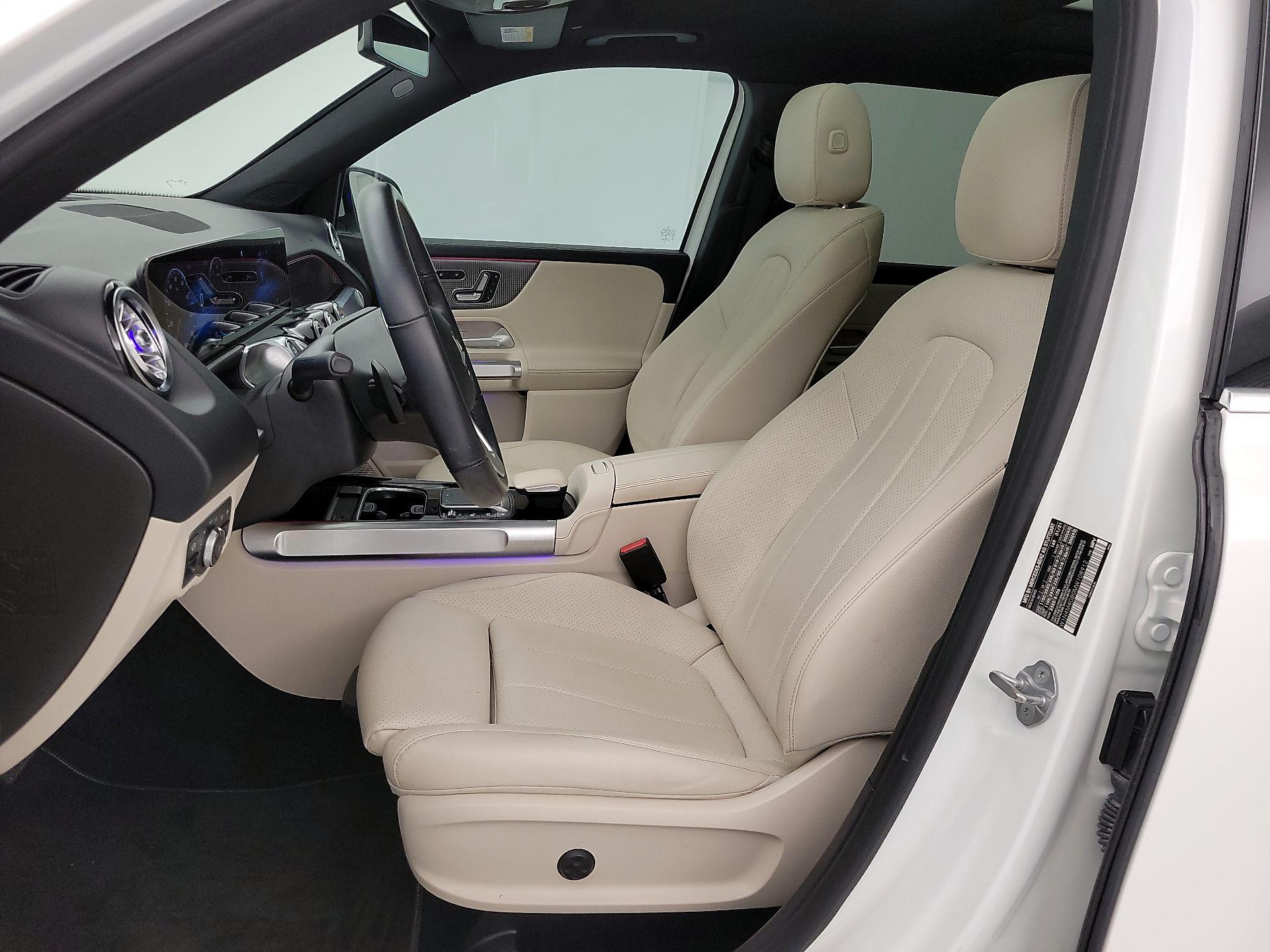 Thumbnail: 2021 Mercedes-Benz GLB - 11