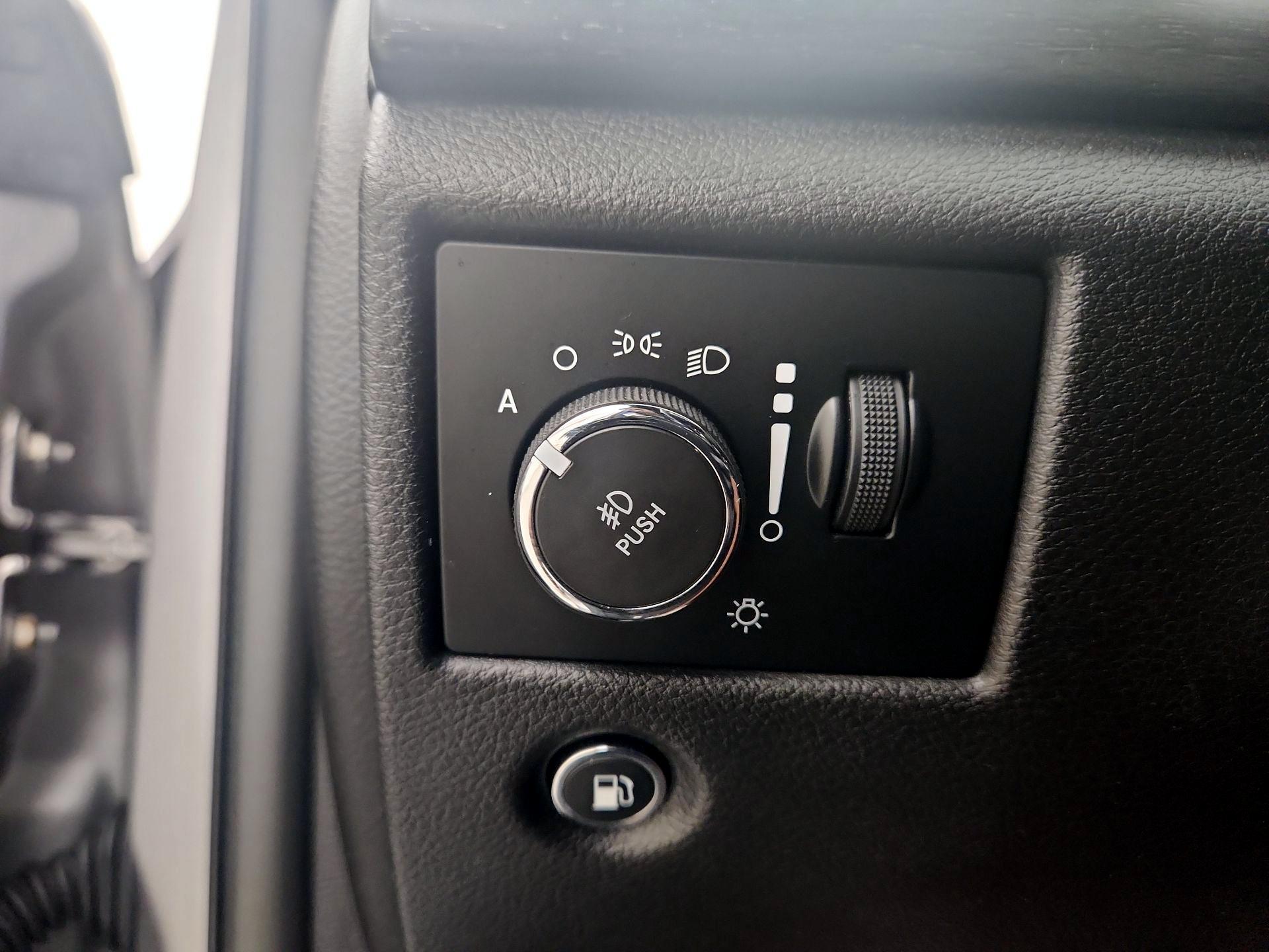 Thumbnail: 2018 Jeep Grand Cherokee - 13