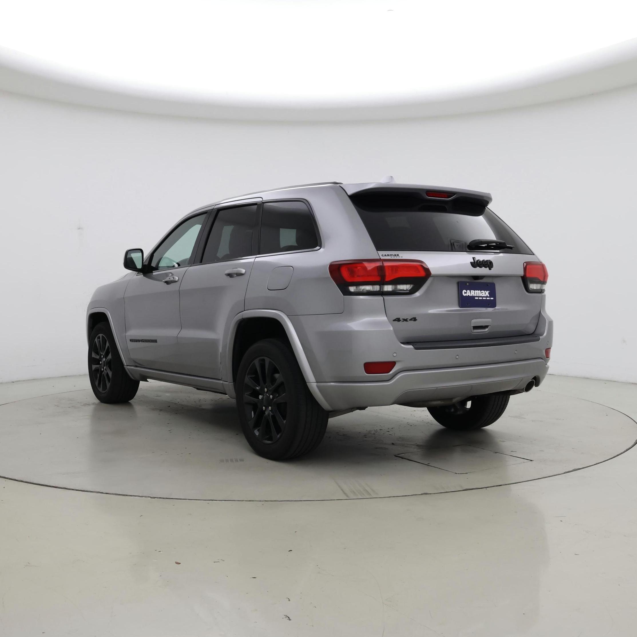 Thumbnail: 2018 Jeep Grand Cherokee - 2