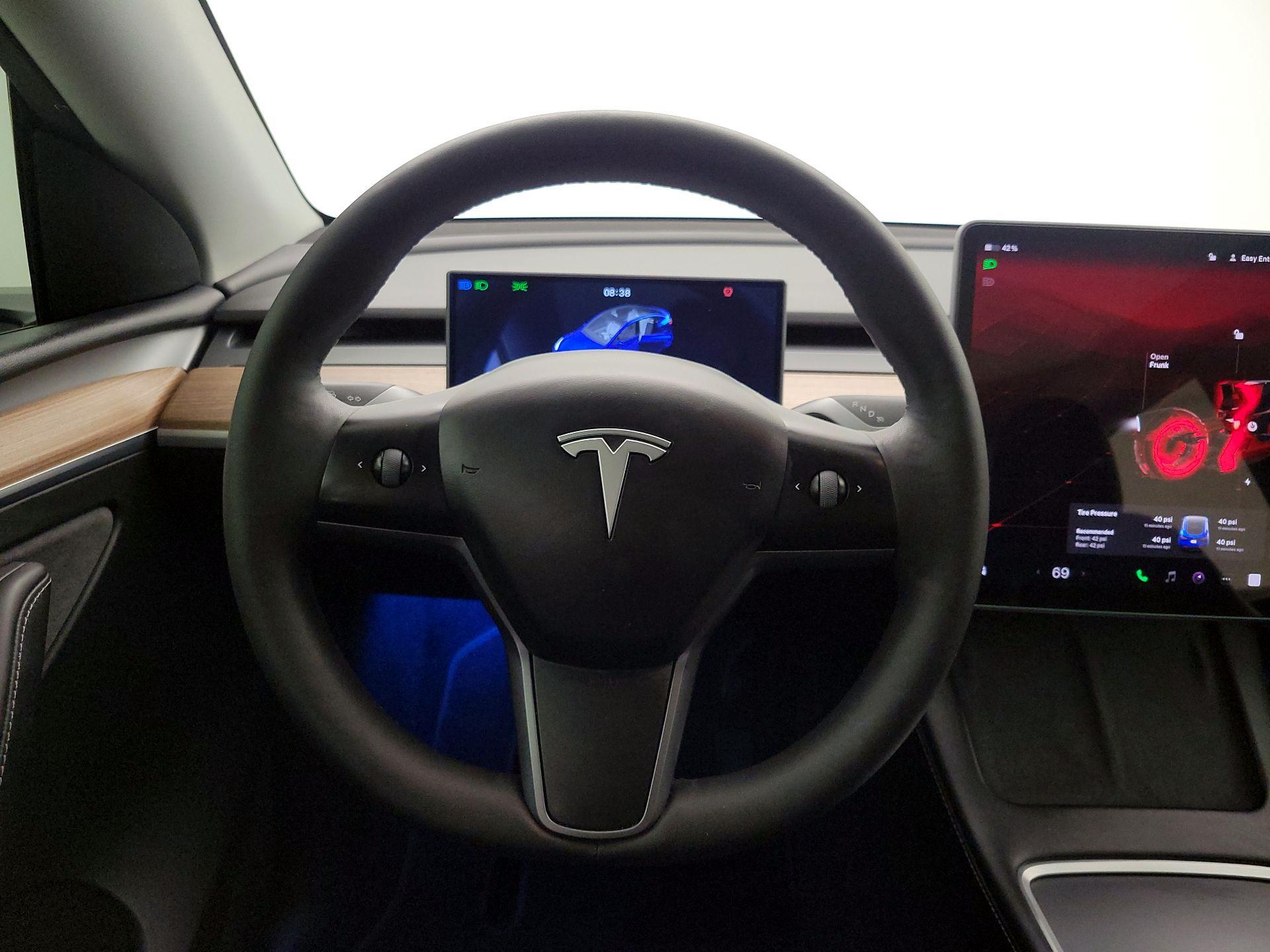 Thumbnail: 2023 Tesla Model Y - 10