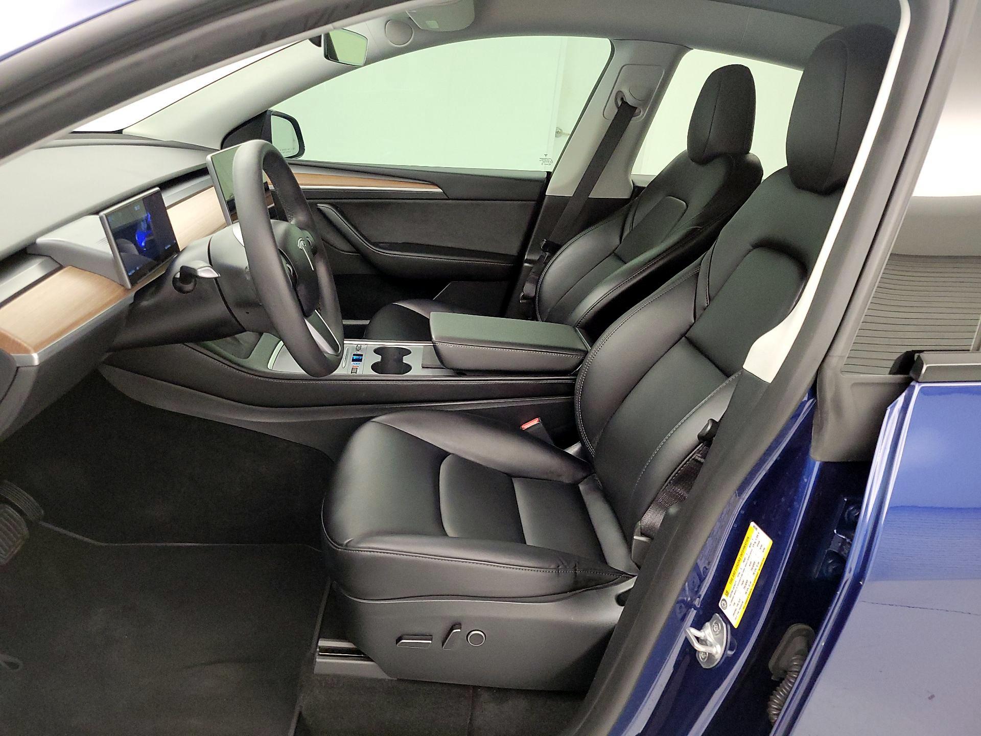 Thumbnail: 2023 Tesla Model Y - 11