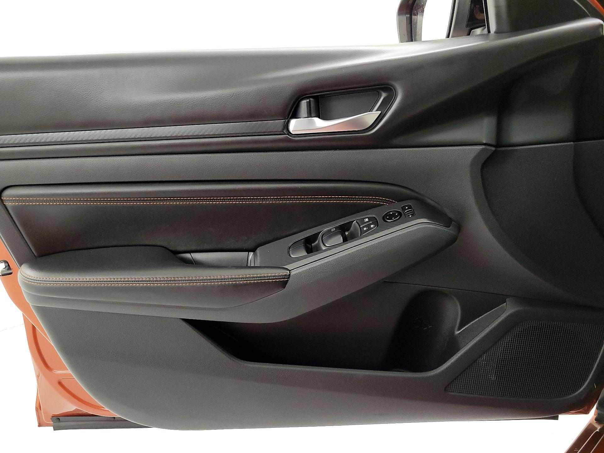 Thumbnail: 2021 Nissan Altima - 12