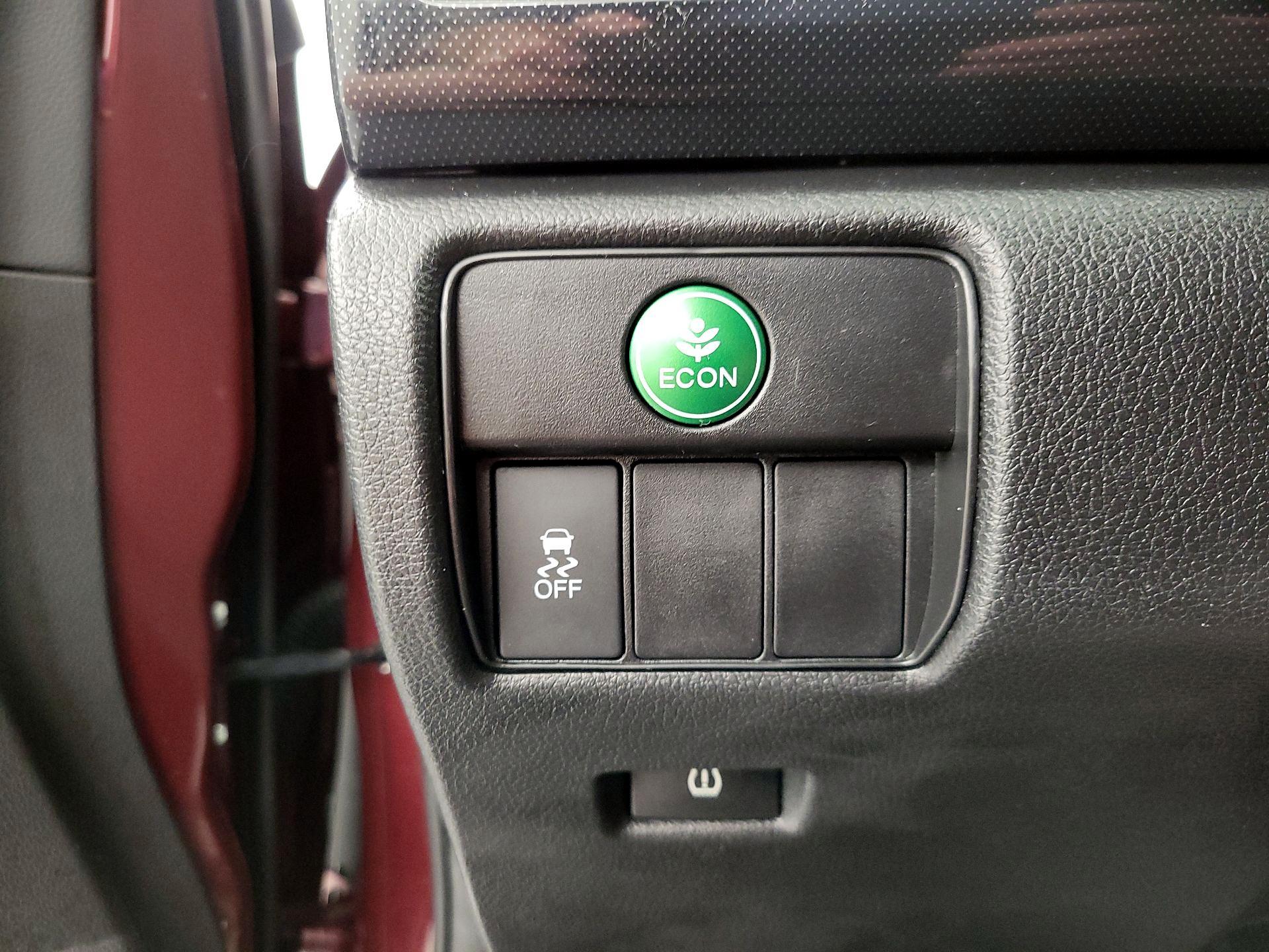 Thumbnail: 2015 Honda Accord - 13