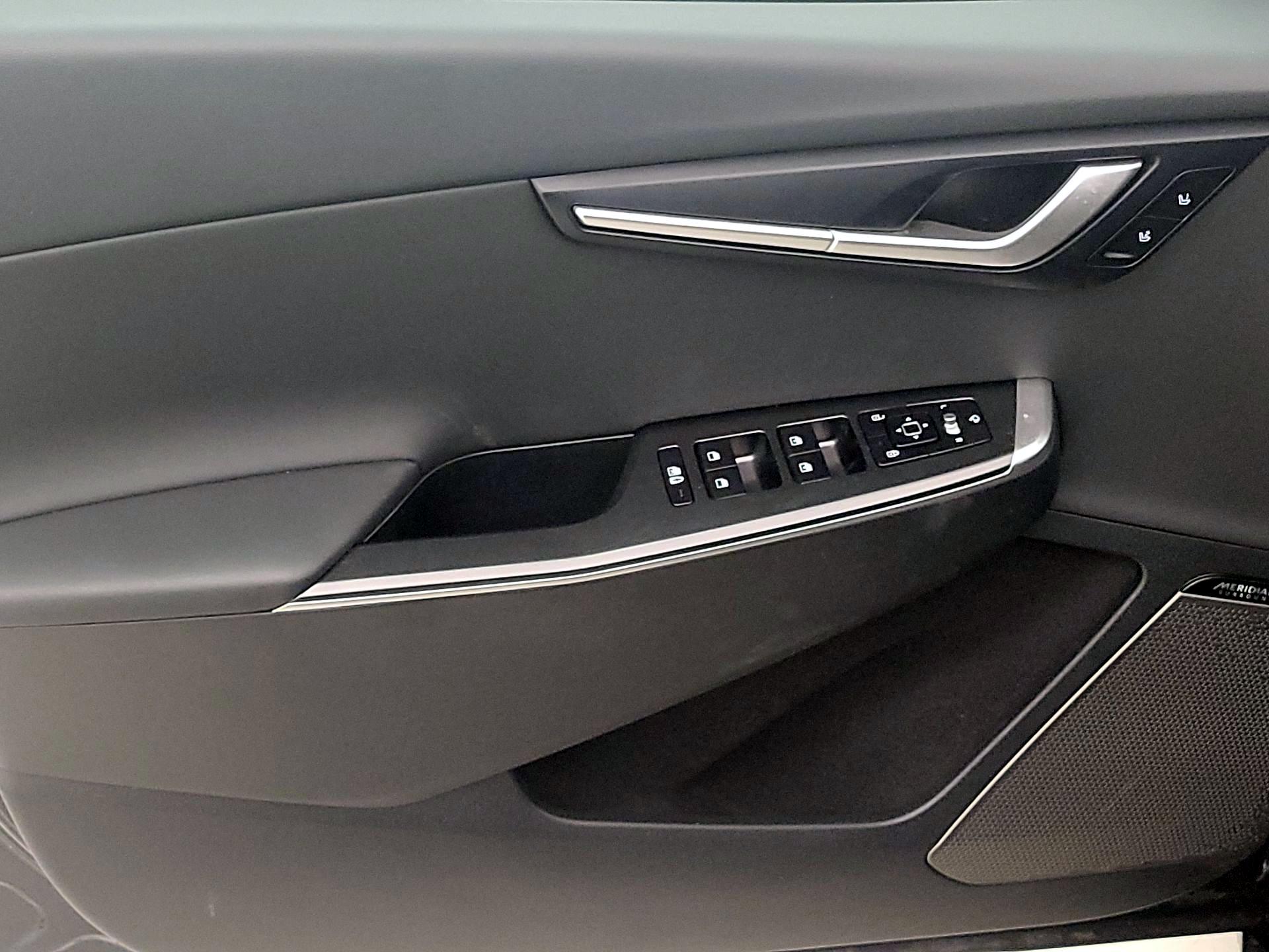 Thumbnail: 2023 Kia EV6 - 12