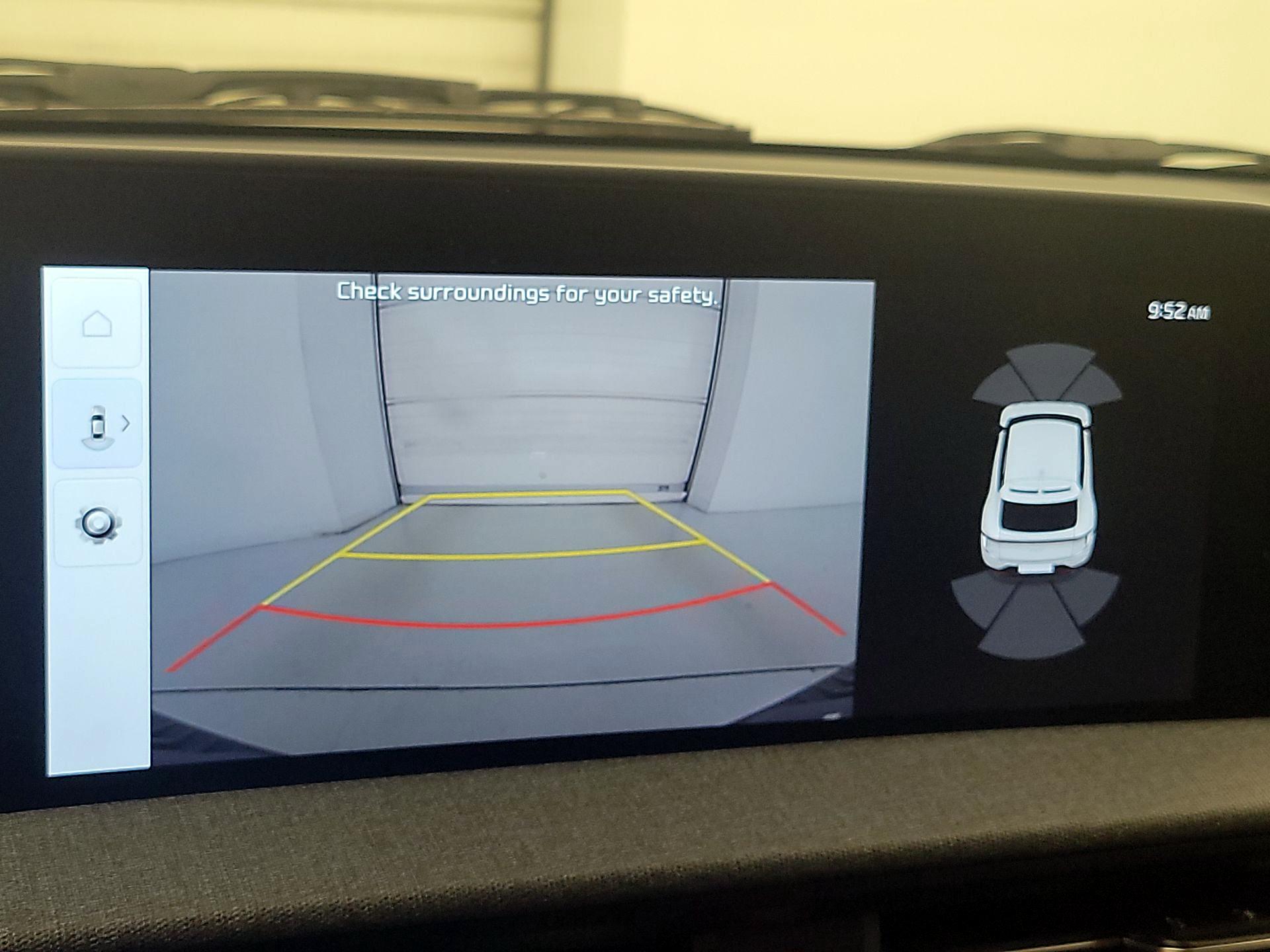 Thumbnail: 2023 Kia EV6 - 15