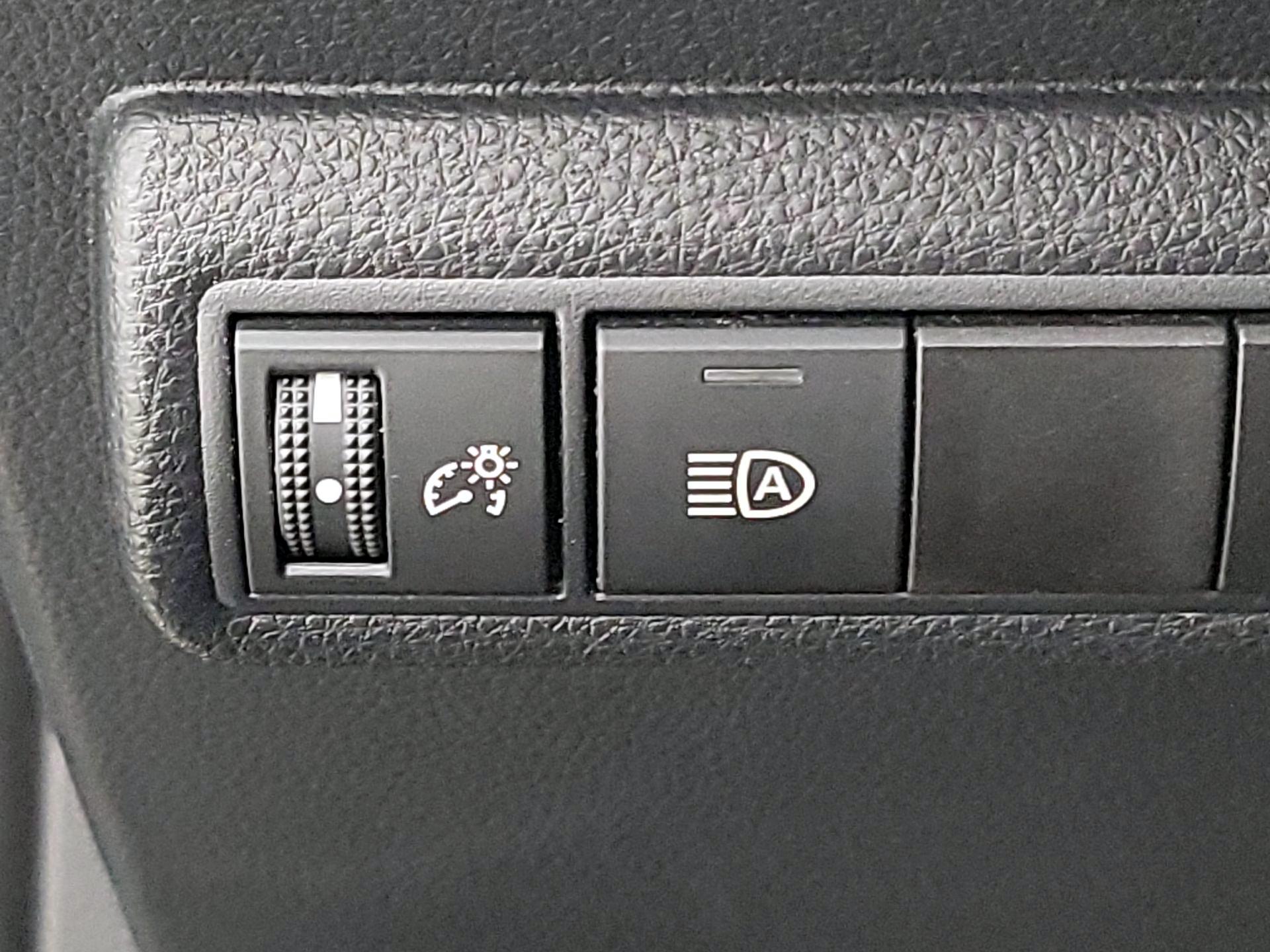 Thumbnail: 2024 Toyota Corolla - 13