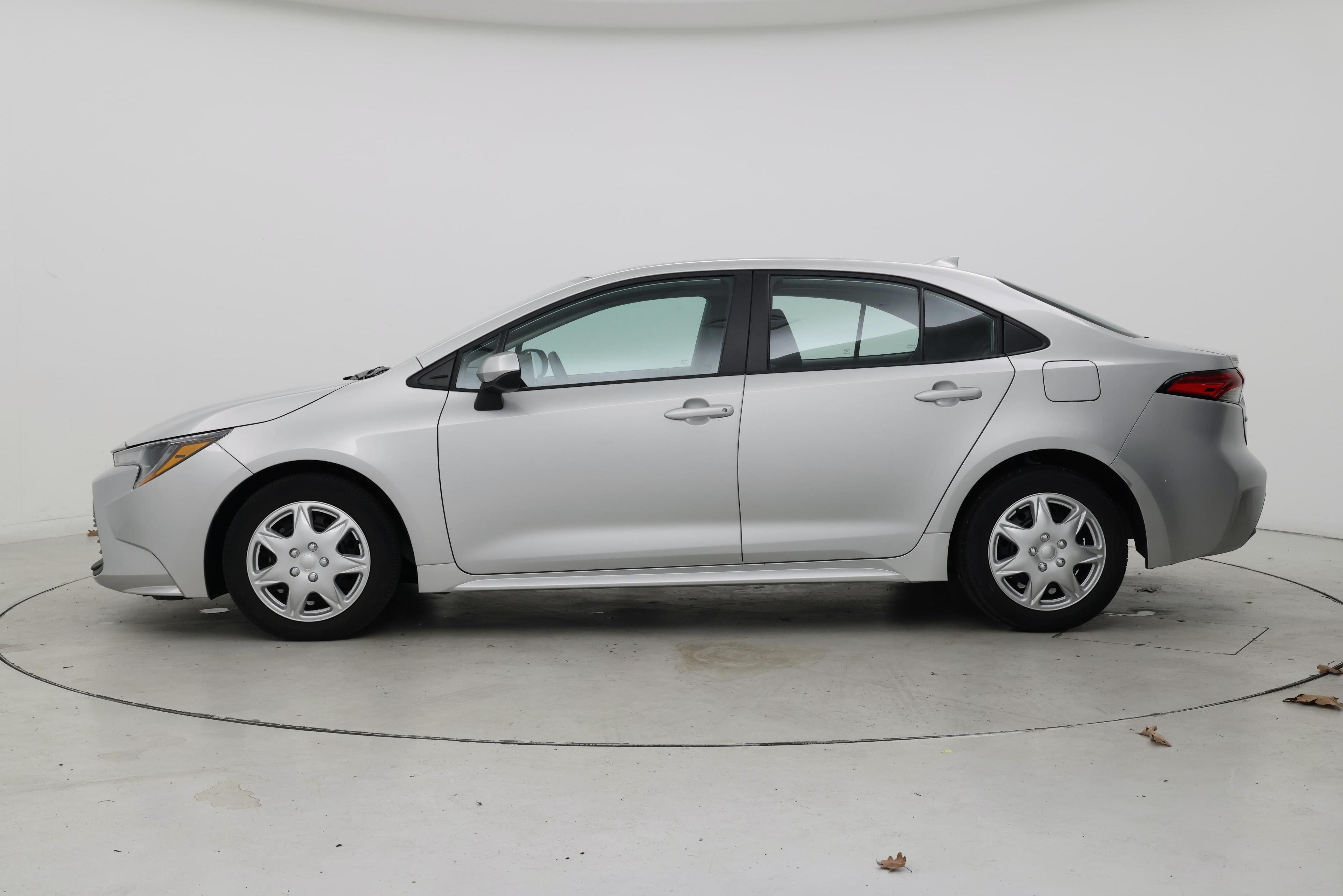 Thumbnail: 2024 Toyota Corolla - 3