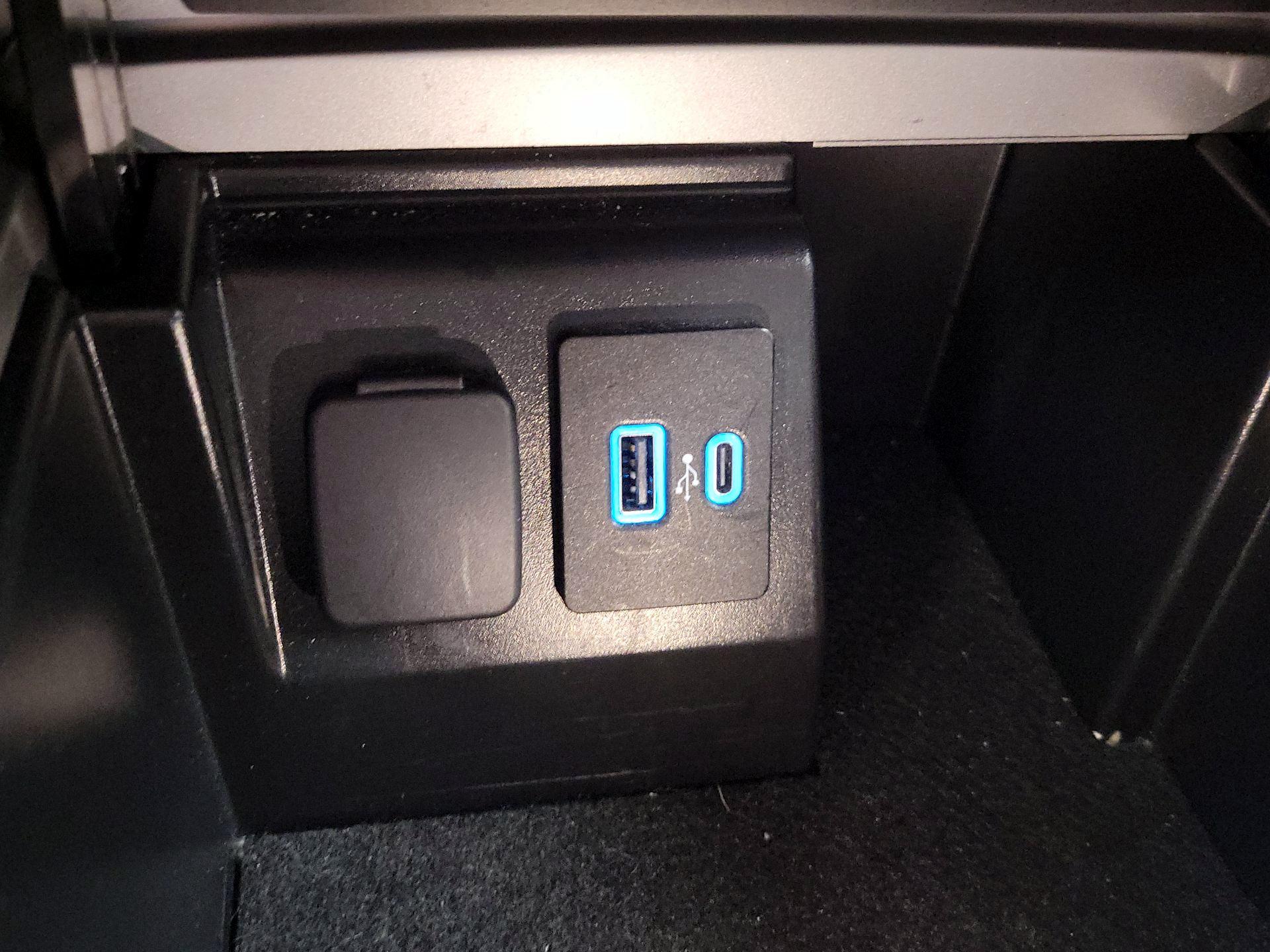 Thumbnail: 2024 Ford Explorer - 19